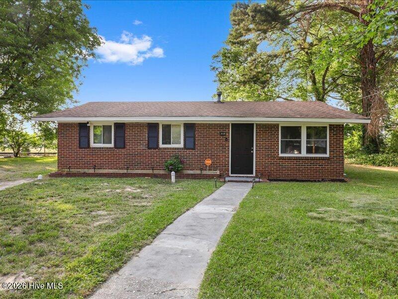 719 S Chestnut Circle — photo