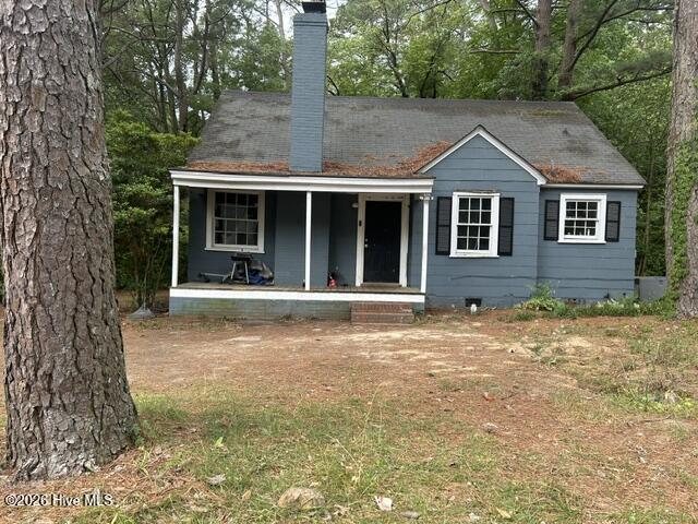 915 College Circle N — photo