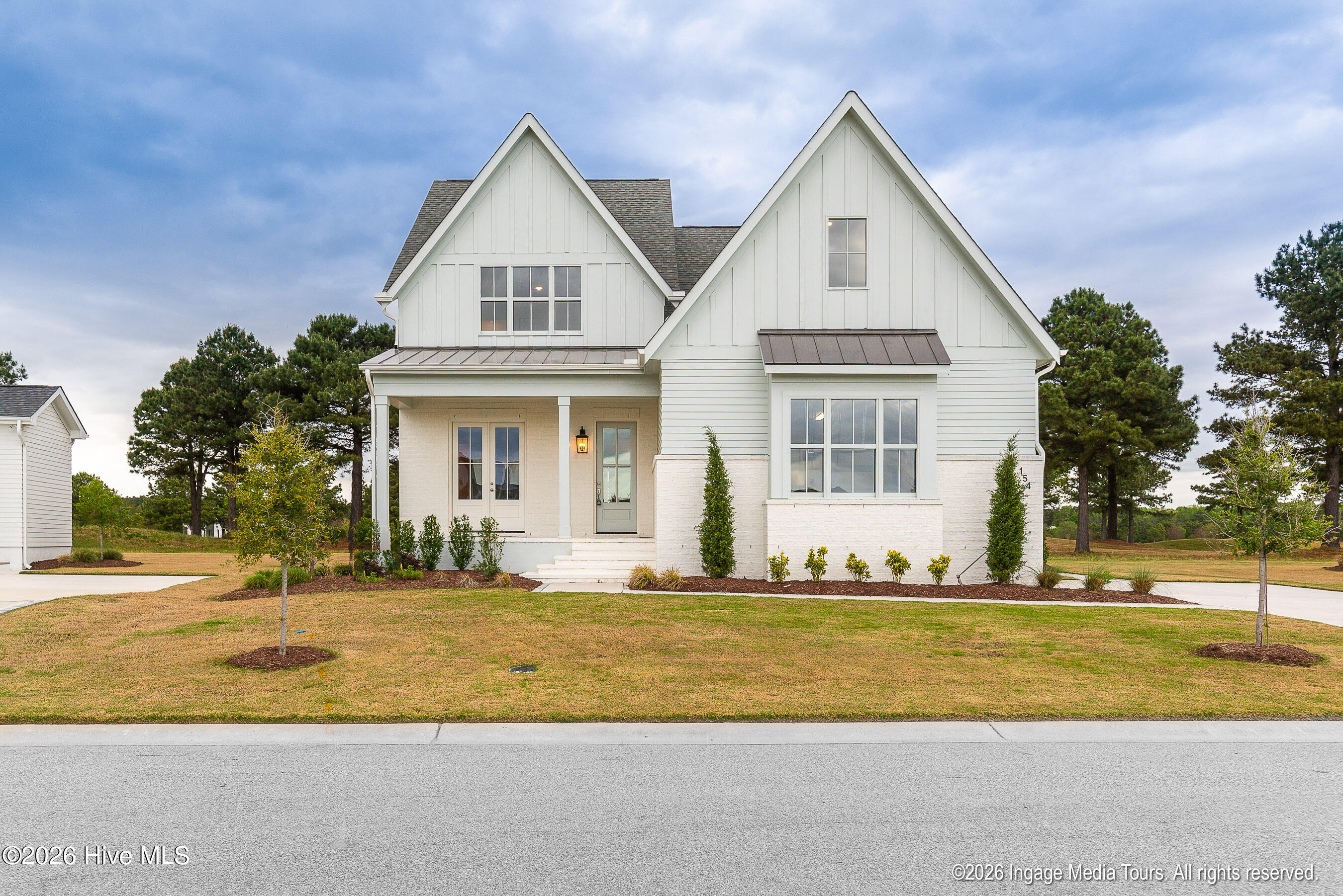 154 Pine Tree Point — photo