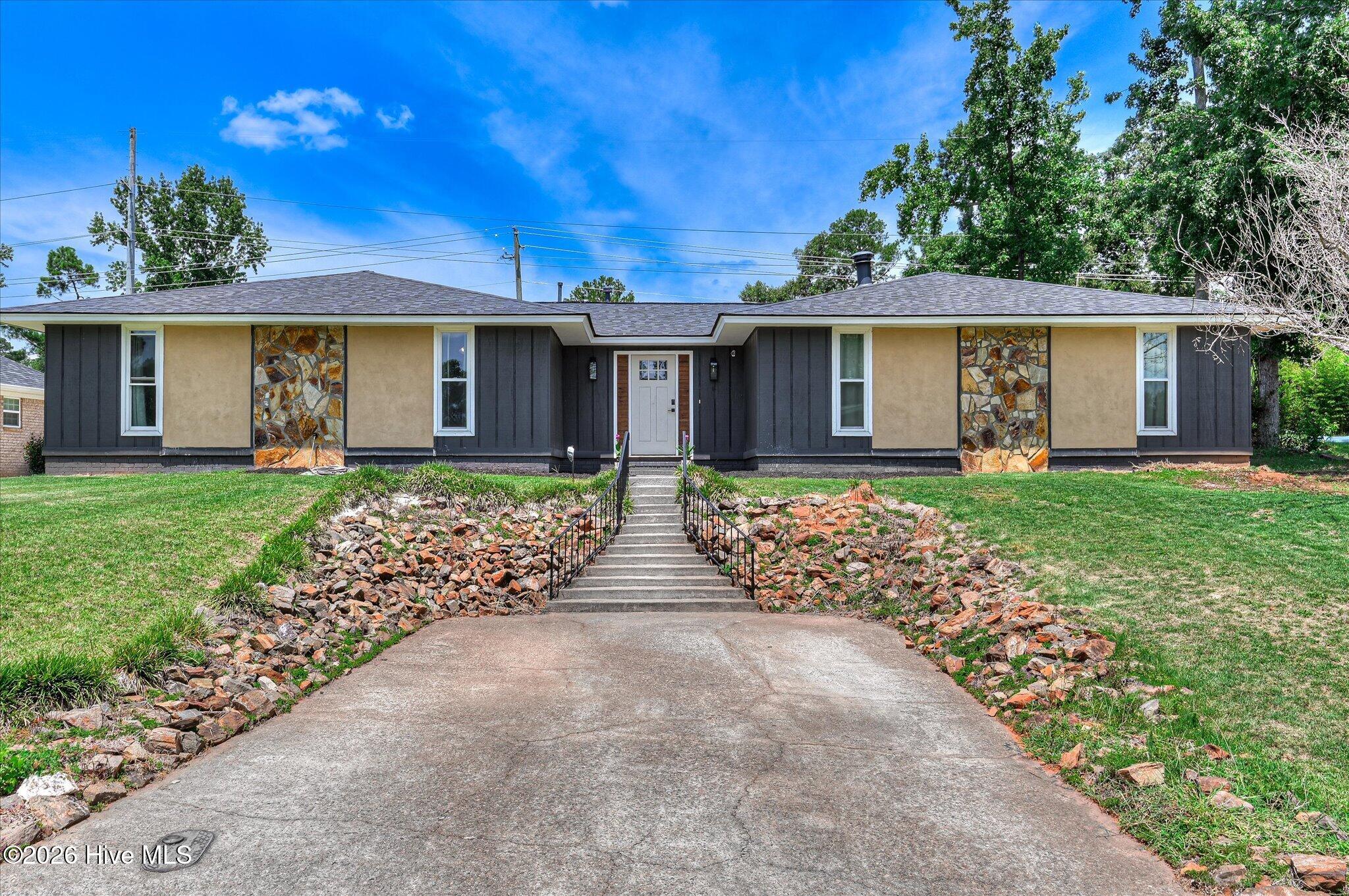 131 Dresden Drive — photo