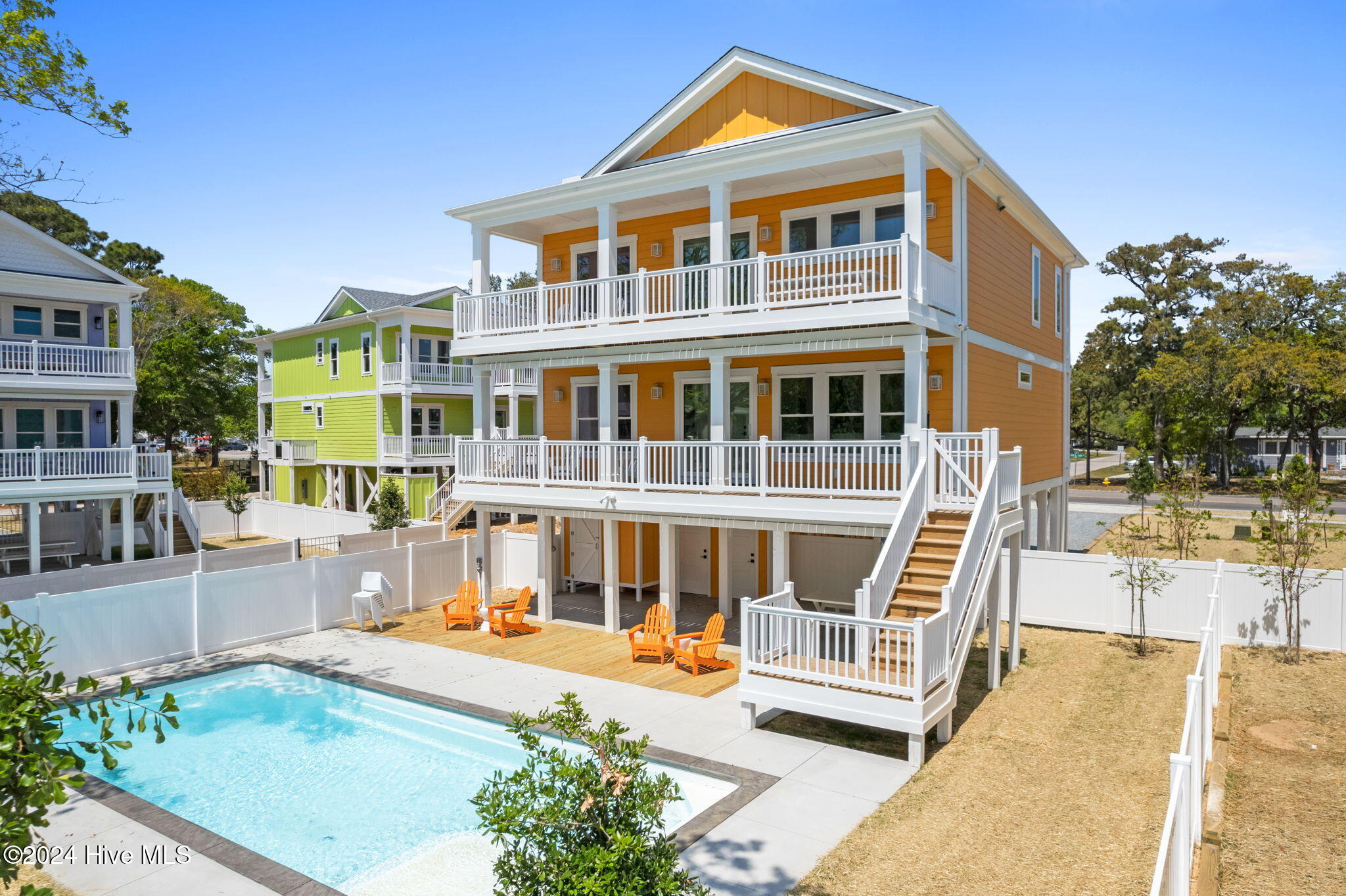 6601 E Oak Island Drive — photo