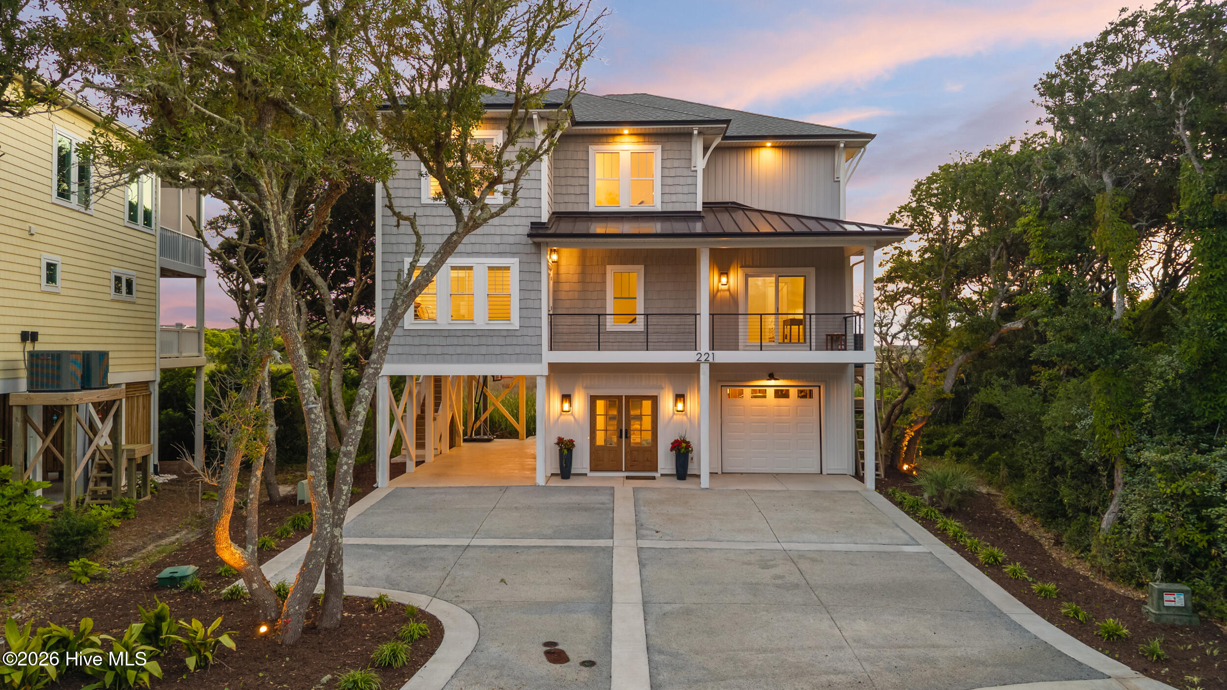 221 Porto Vista Drive — photo