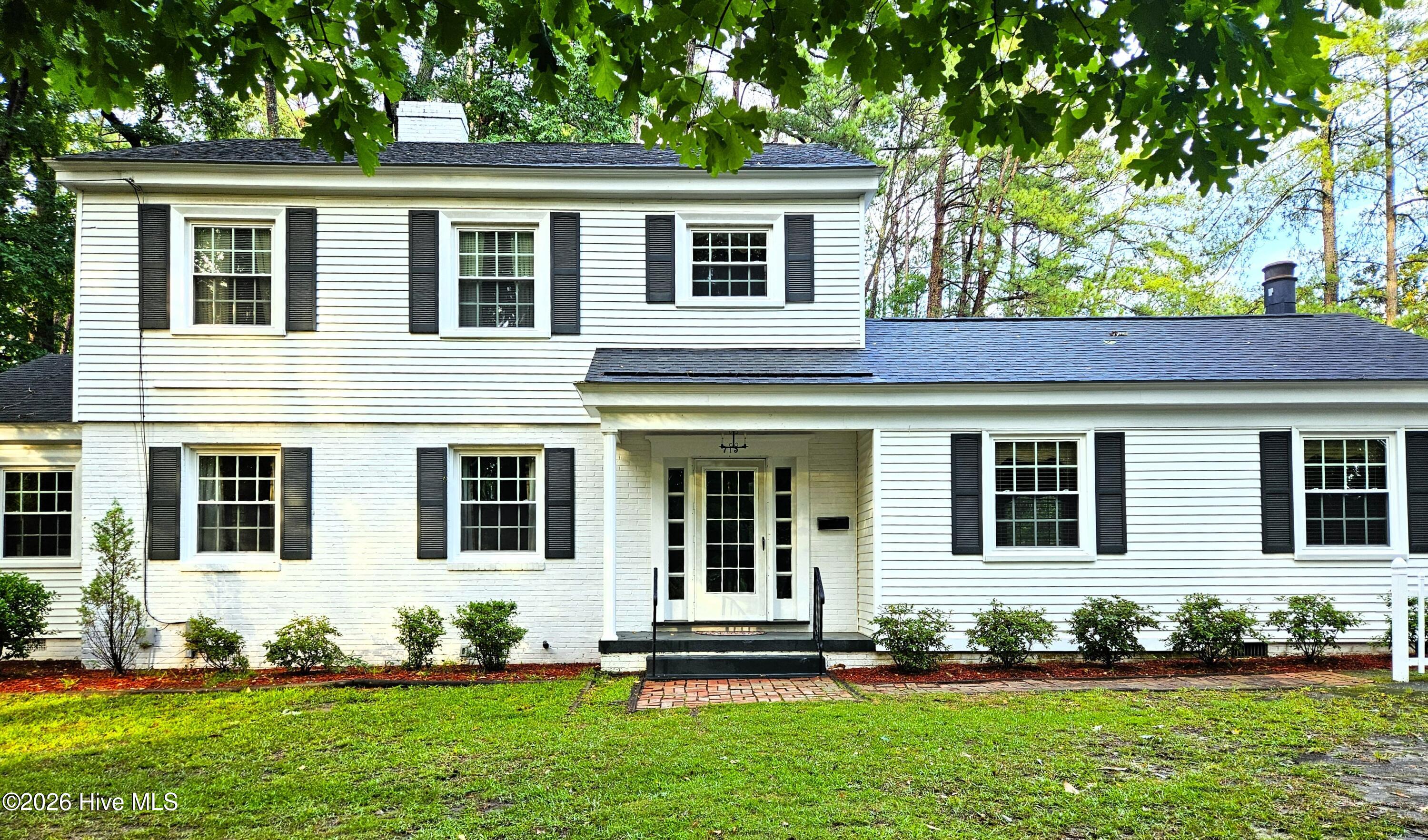 715 Evergreen Road — photo