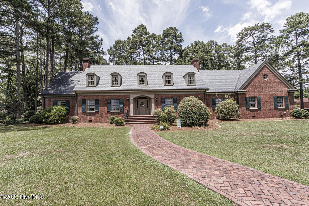 206 Westview Park Drive — photo