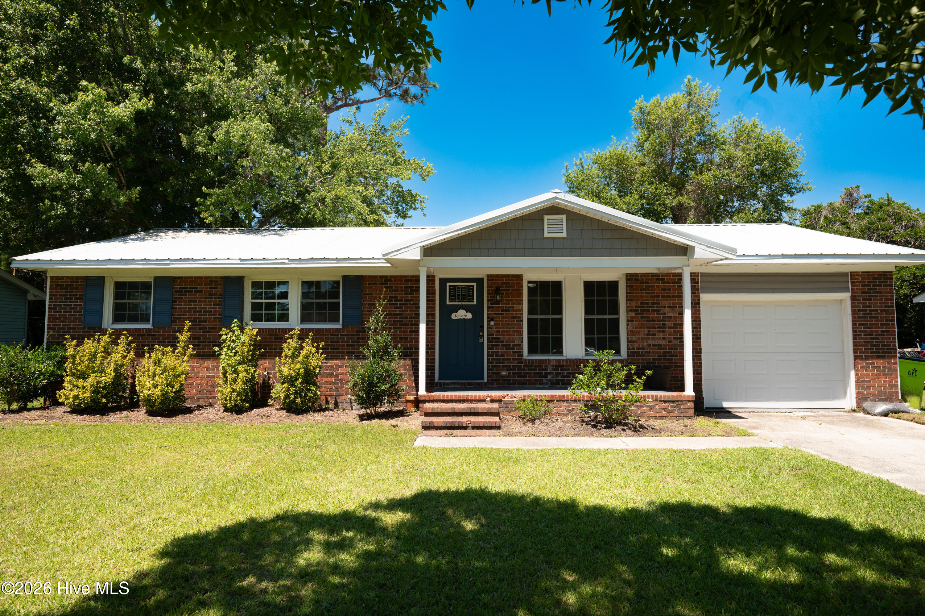 218 Forest View Drive — photo