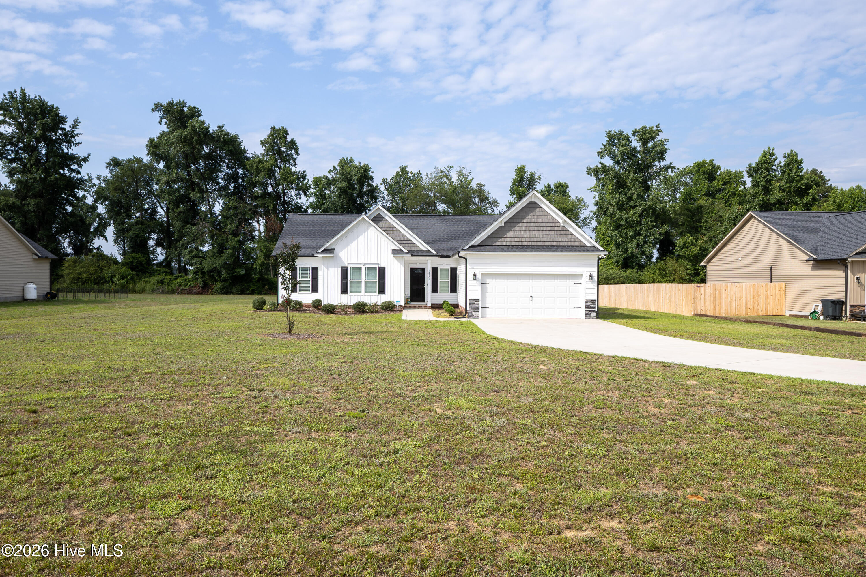 12501 N US 421 Highway — photo