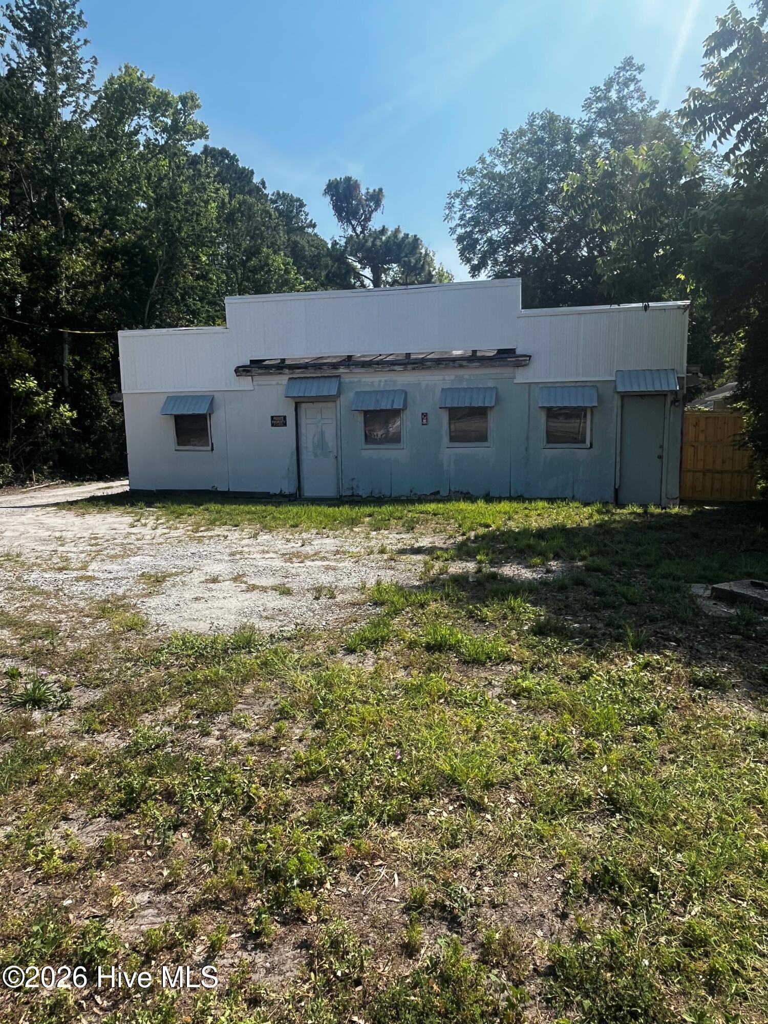 3521 Carolina Beach Road — photo