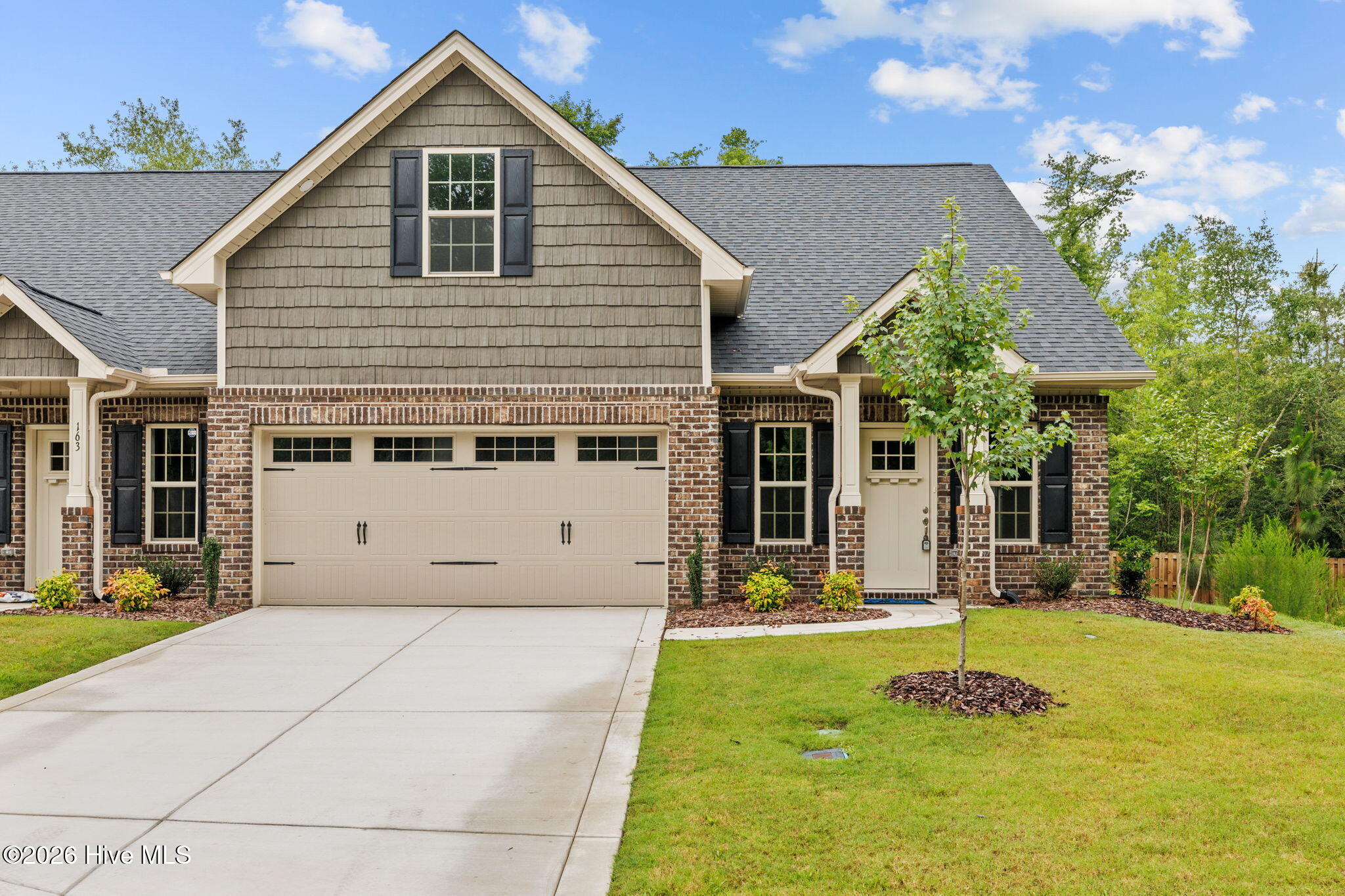 165 Lark Drive — photo