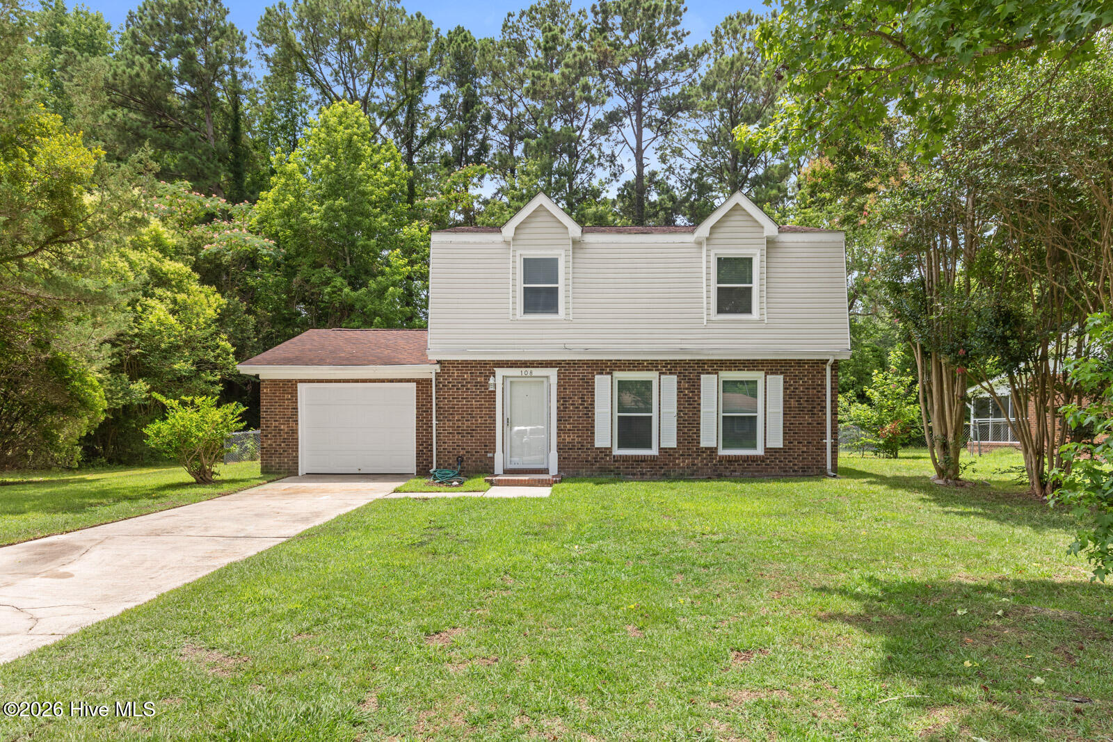 108 Meadowview Court — photo