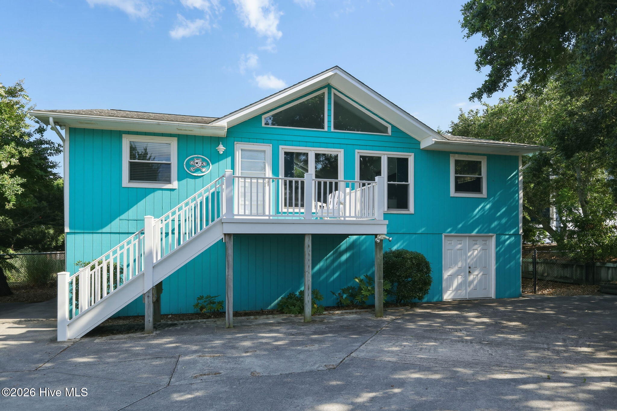 1607 Emerald Drive — photo
