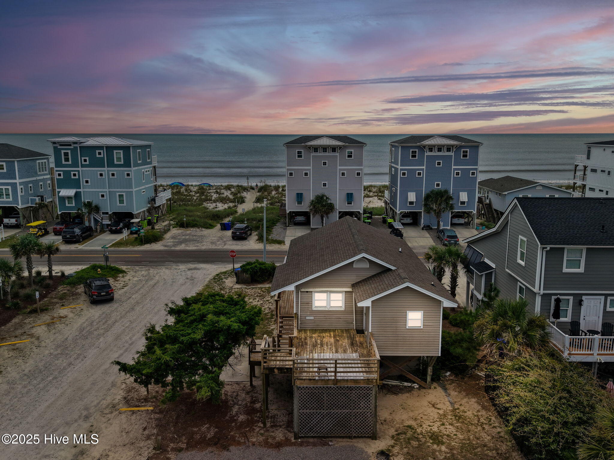 930 E Beach Drive — photo