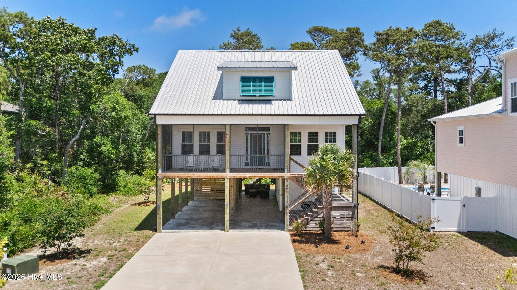 3106 E Oak Island Drive — photo