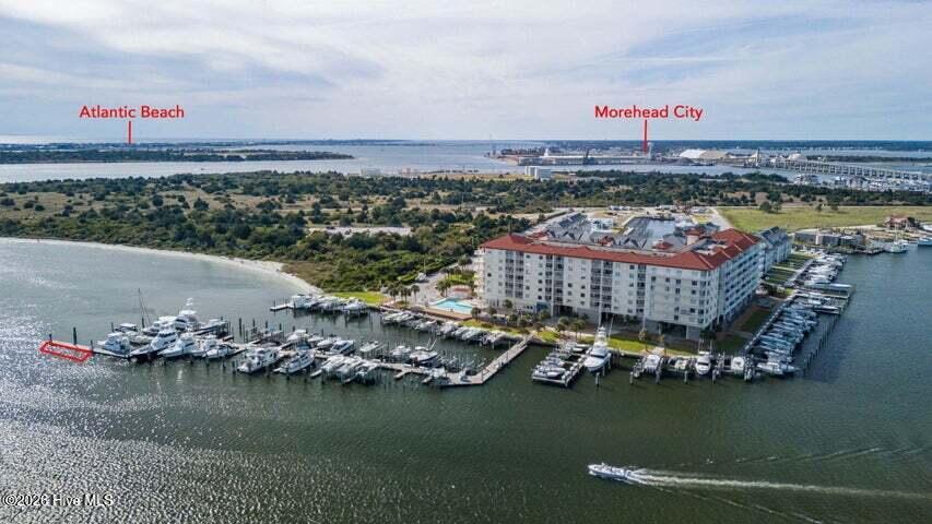100 Olde Towne Yacht Club Road B19 — photo
