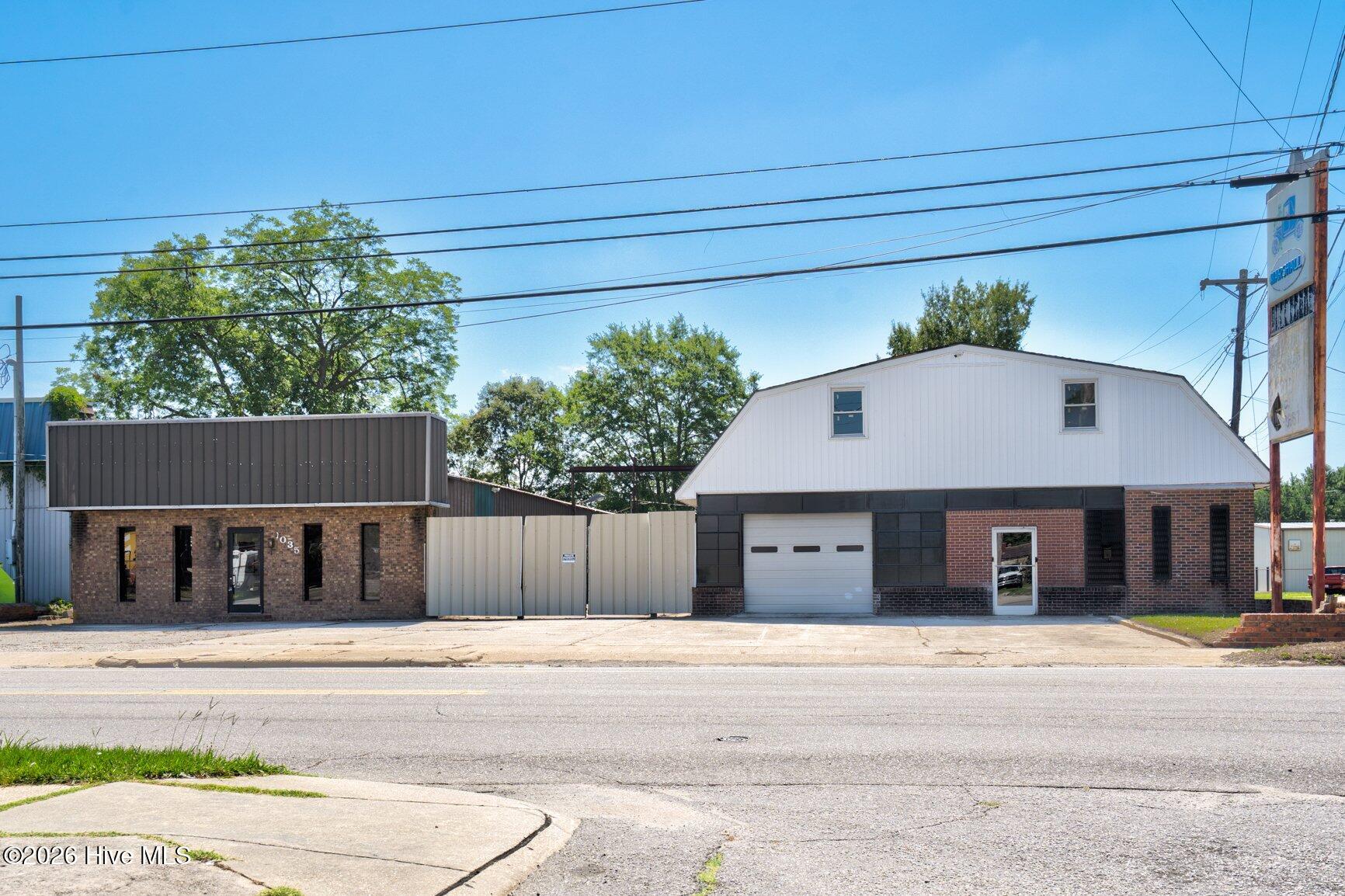 1037 S Church Street — photo