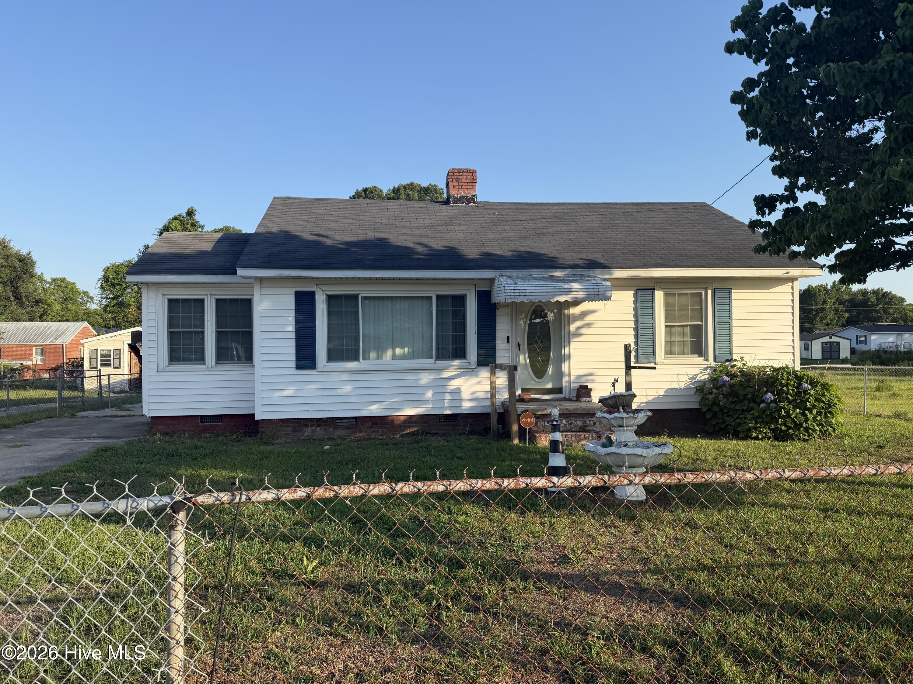 3508 Sloan Street — photo