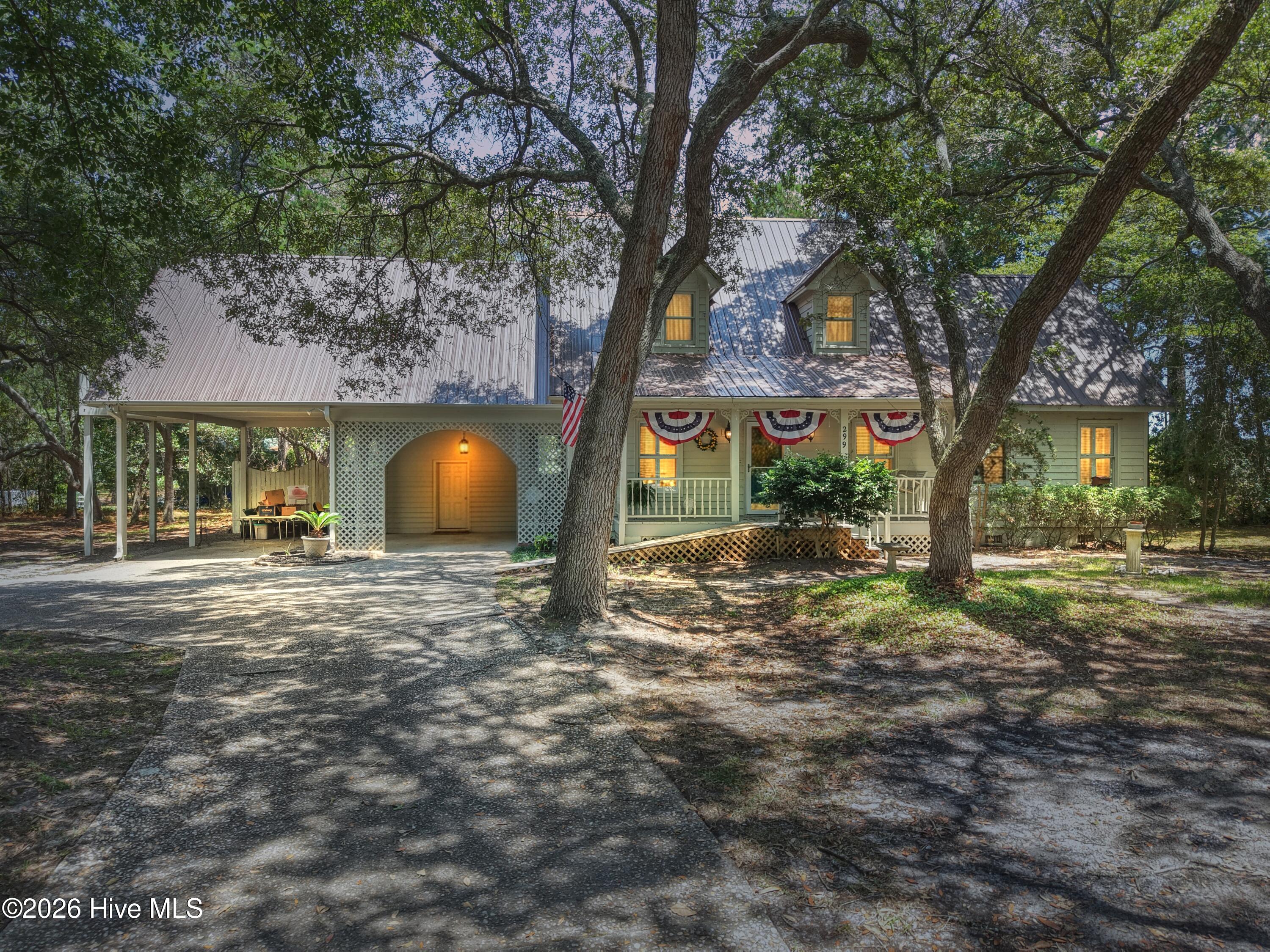 299 Riverside Drive SW — photo