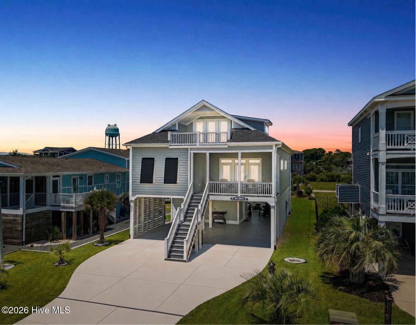 3214 E Dolphin Drive — photo
