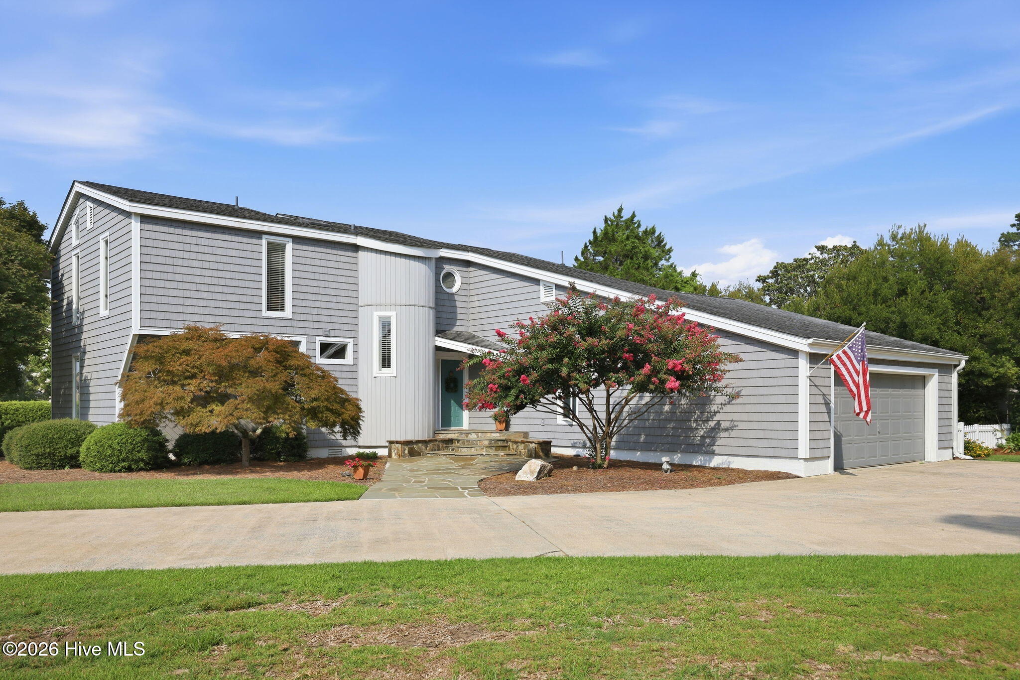 205 Austin Point Drive — photo