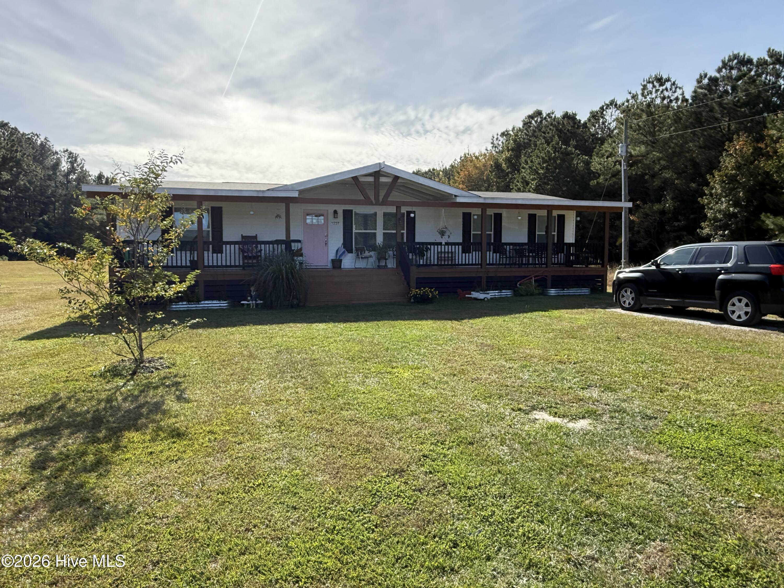 1237 BELGRADE SWANSBORO RD