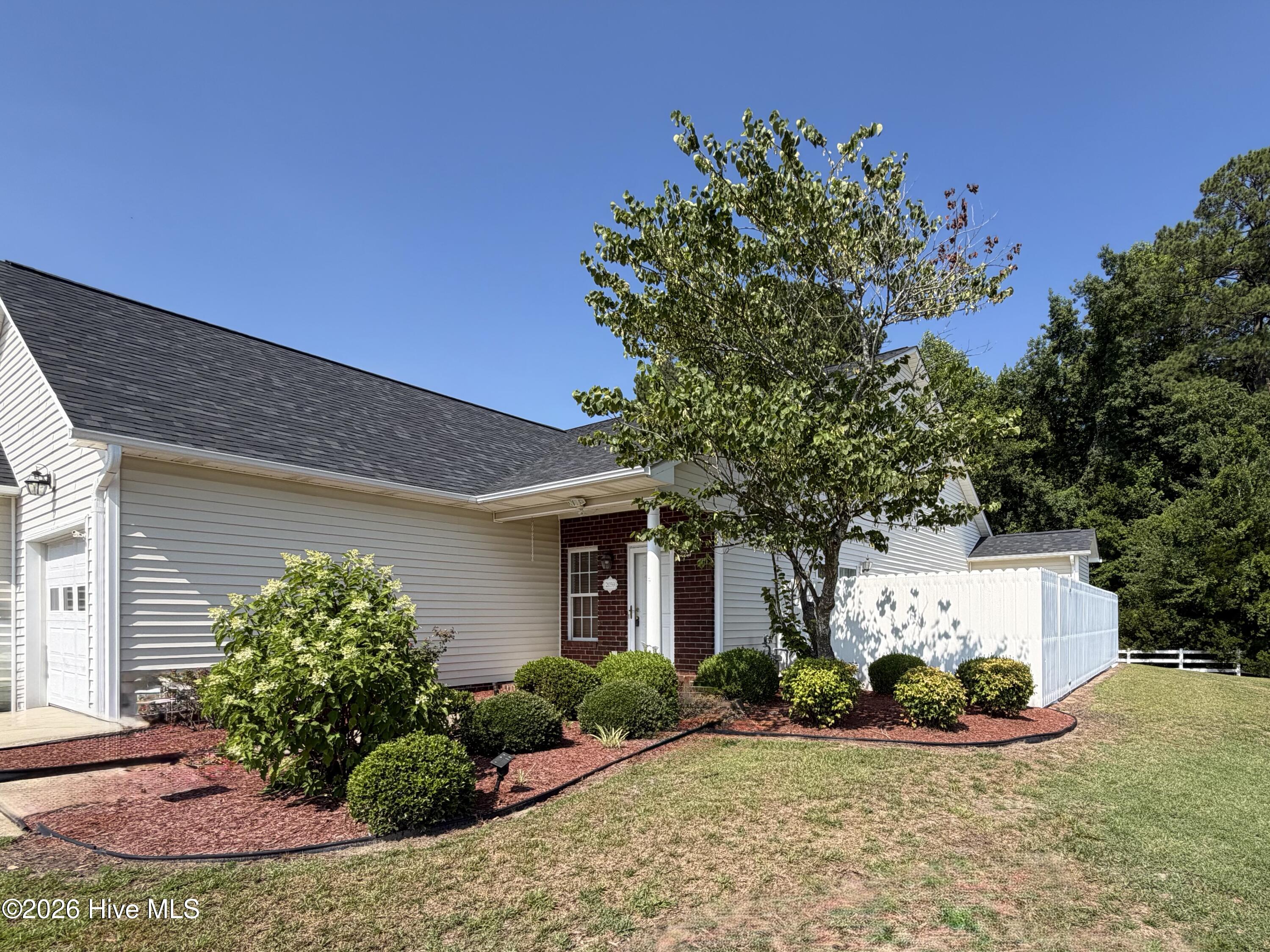 2059 Briarwood Drive — photo