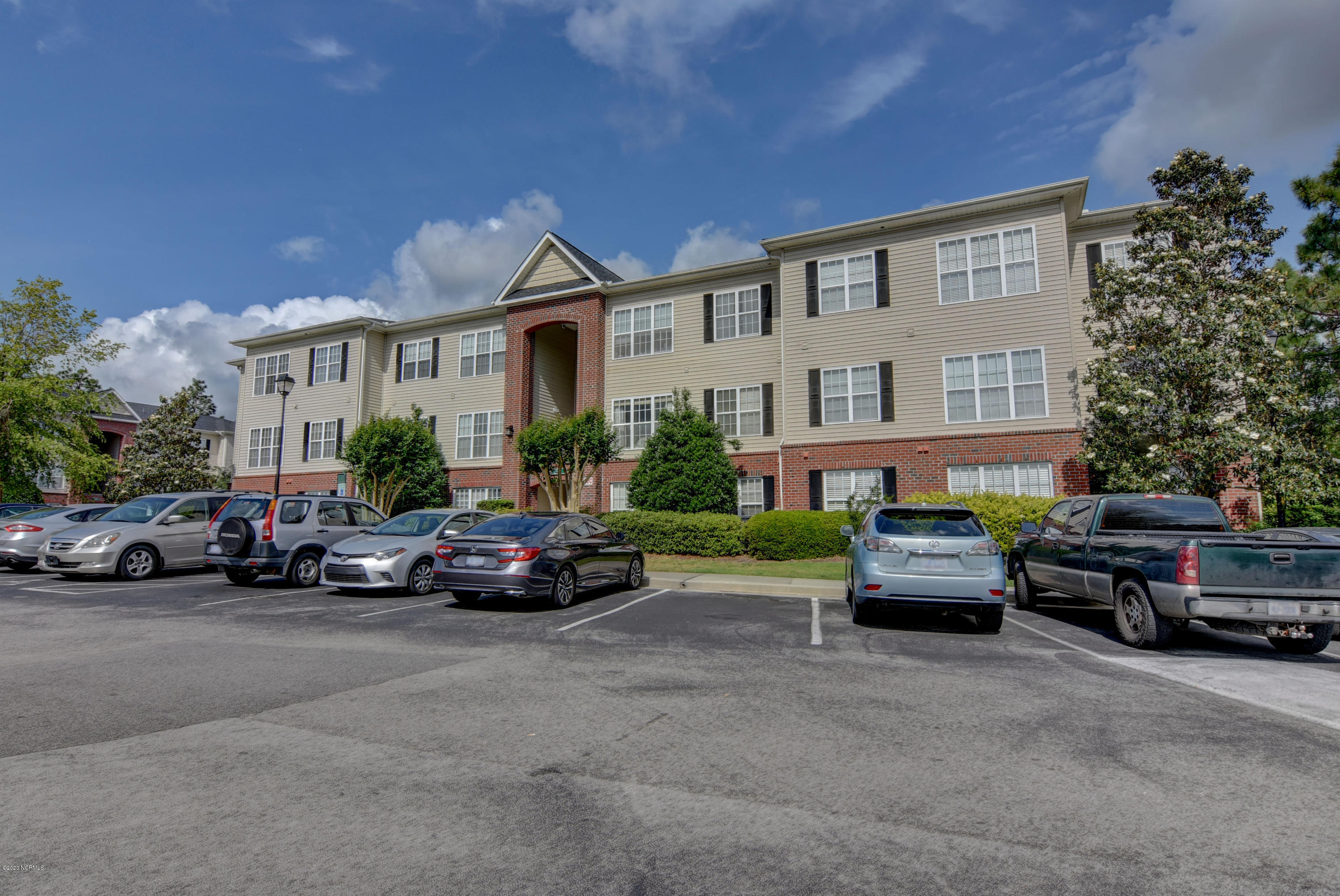 1521 Cadfel Court Unit 106 — photo