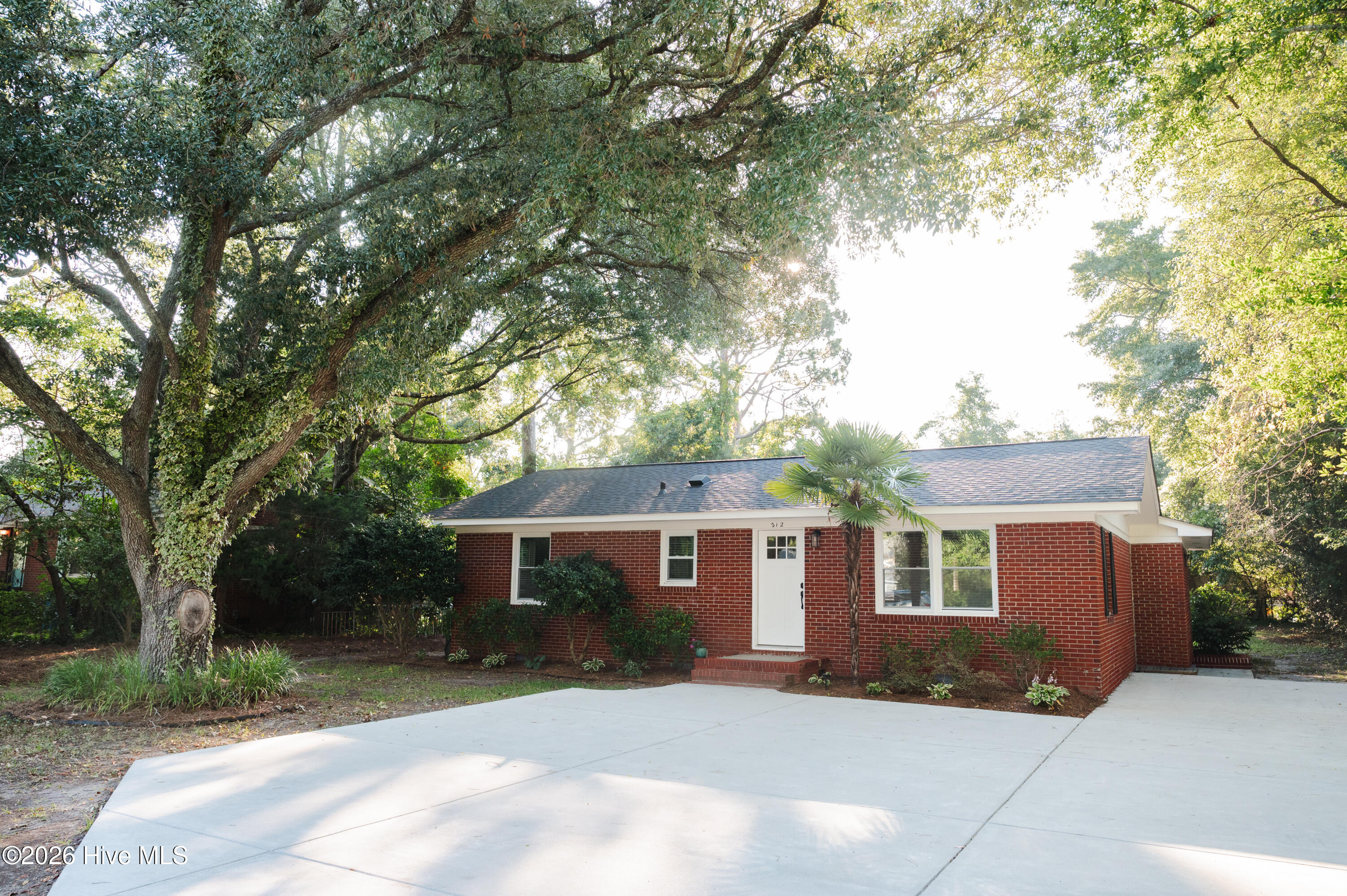 212 Wood Dale Drive — photo