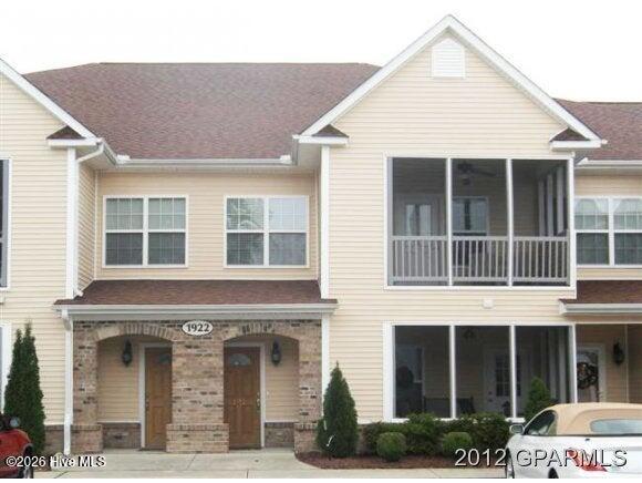1922 Tara Court 202 — photo