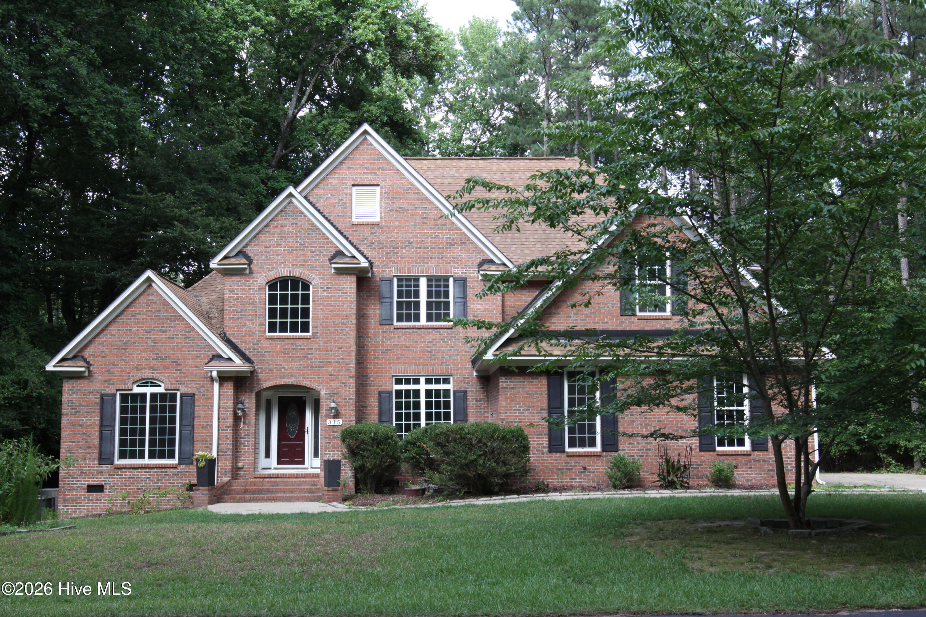 315 Chestnut Drive — photo