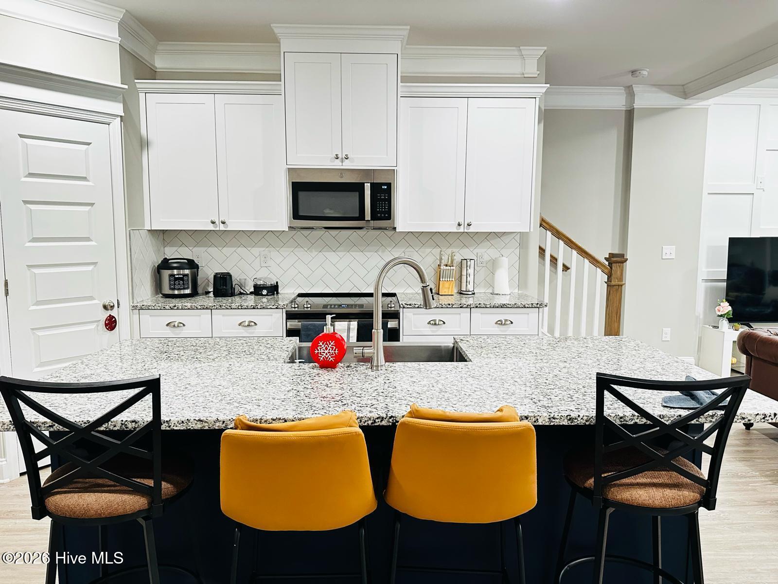 300 Sumac Trail — photo
