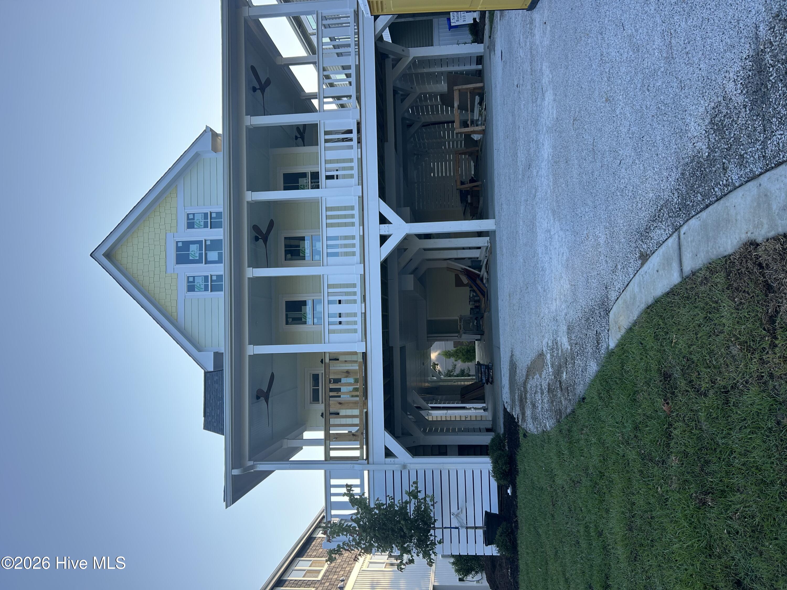 141 NE 10th Street — photo