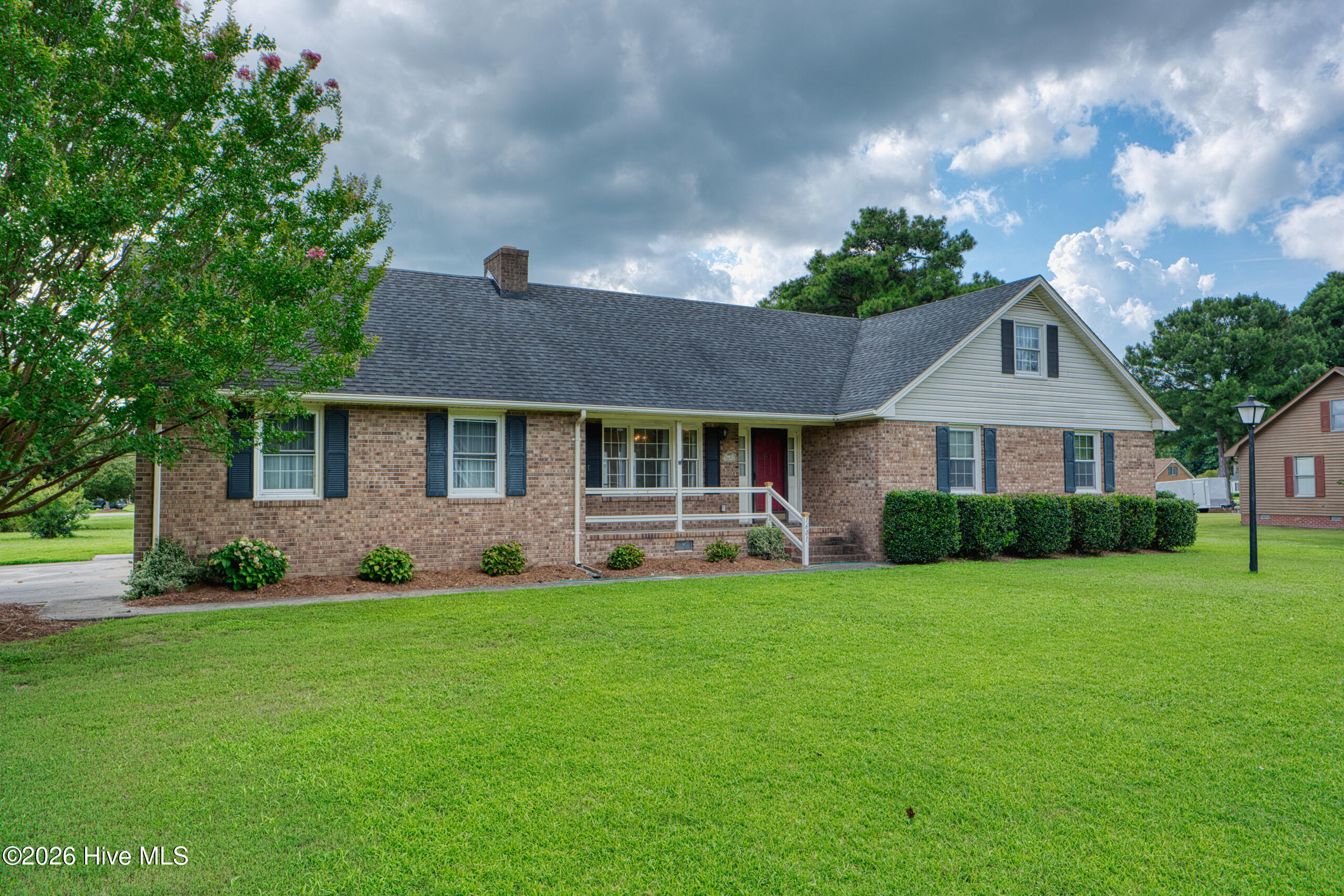 1601 Darian Drive — photo
