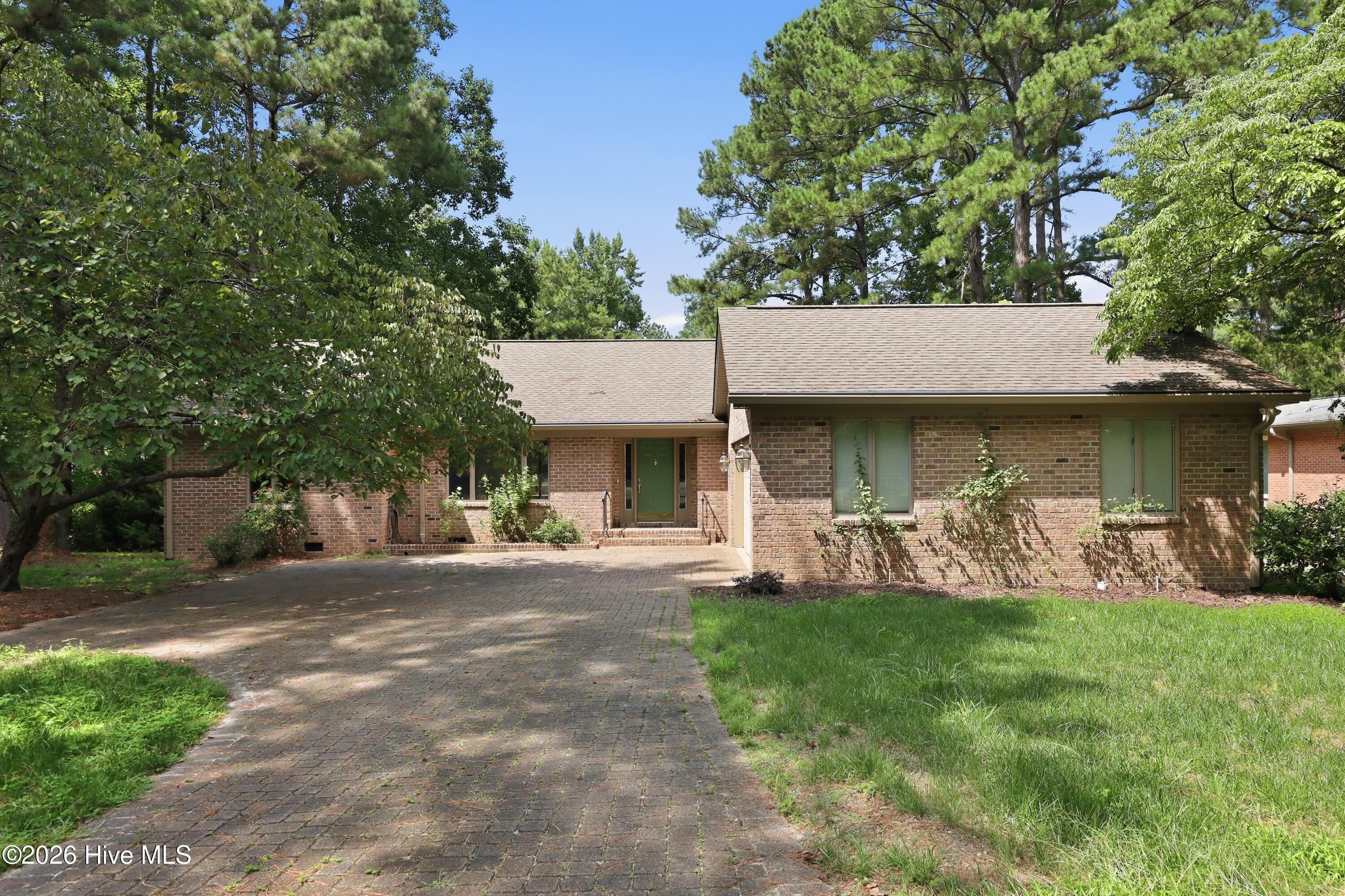 6 Sunset Drive — photo