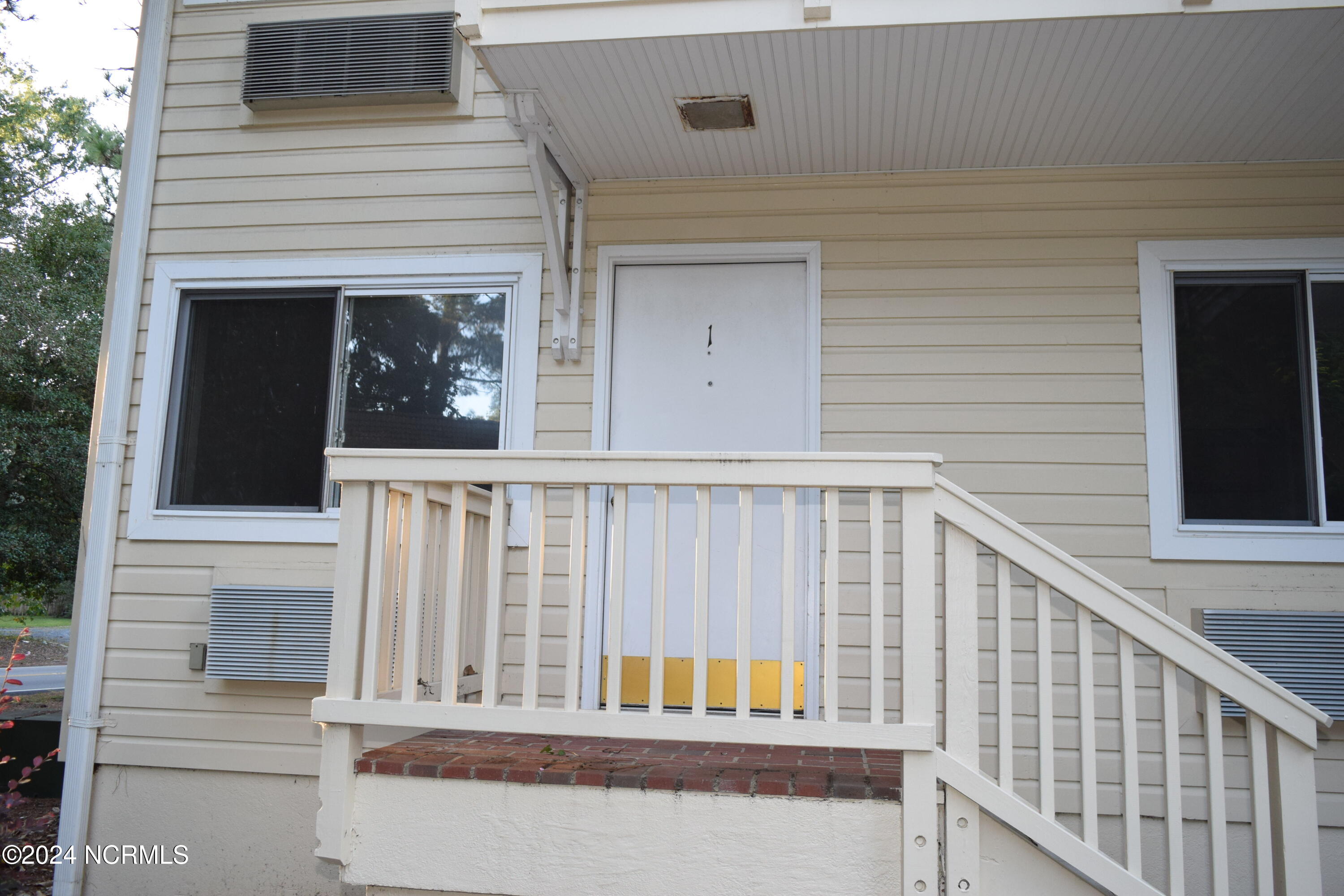 15 Mclean Road 1 — photo