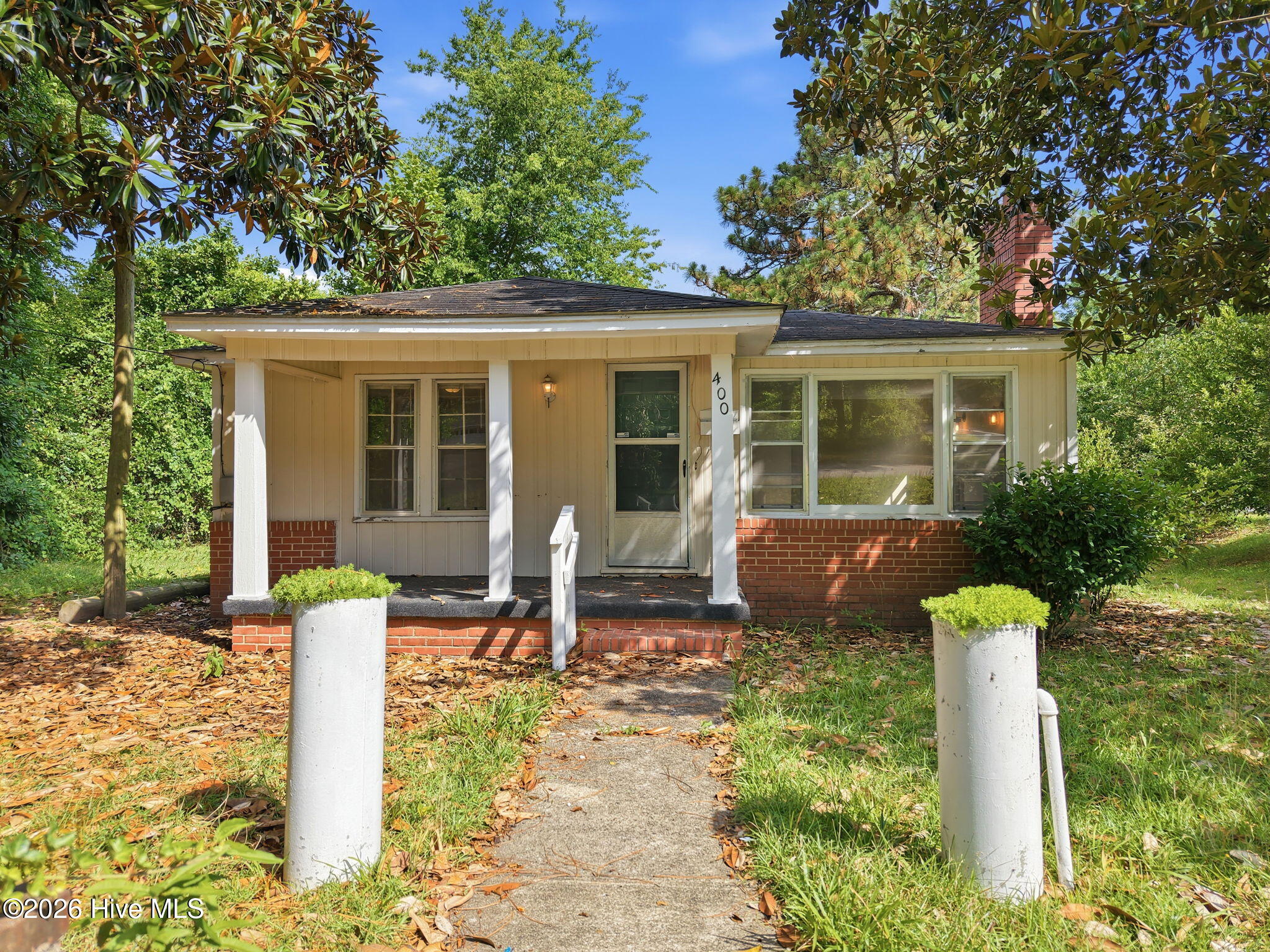 400 S Hardin Street — photo