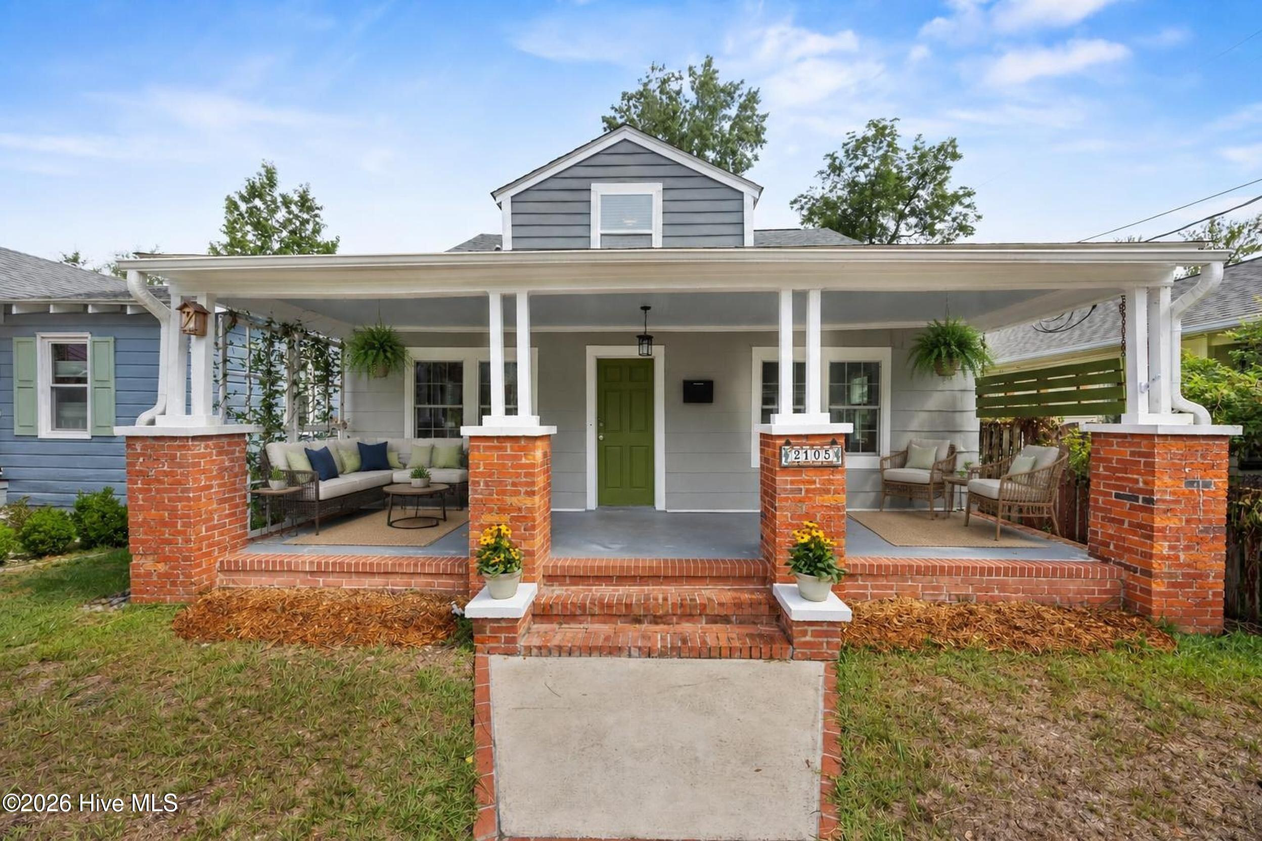 2105 Barnett Avenue — photo