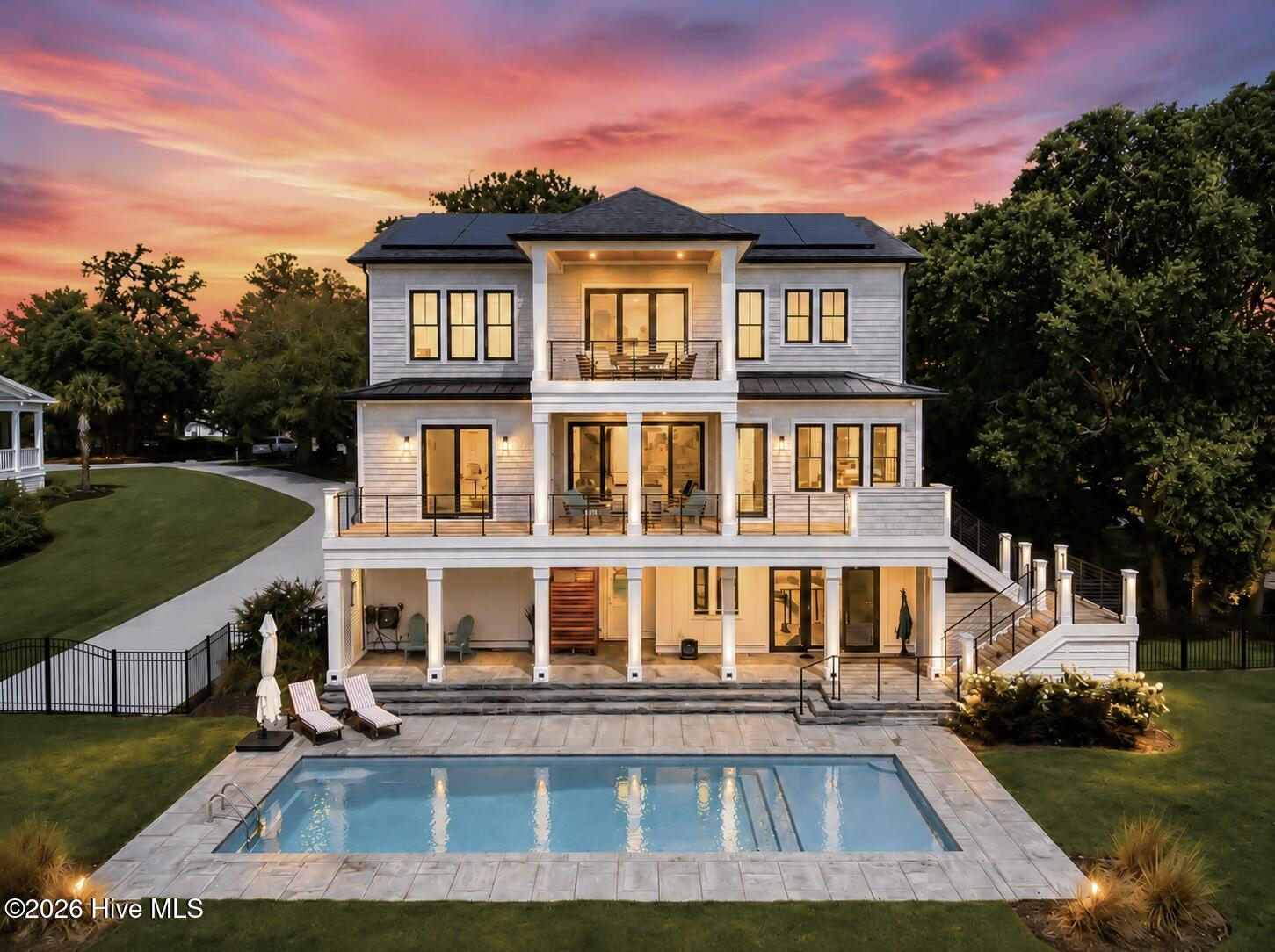 106 Seven Oaks Court — photo