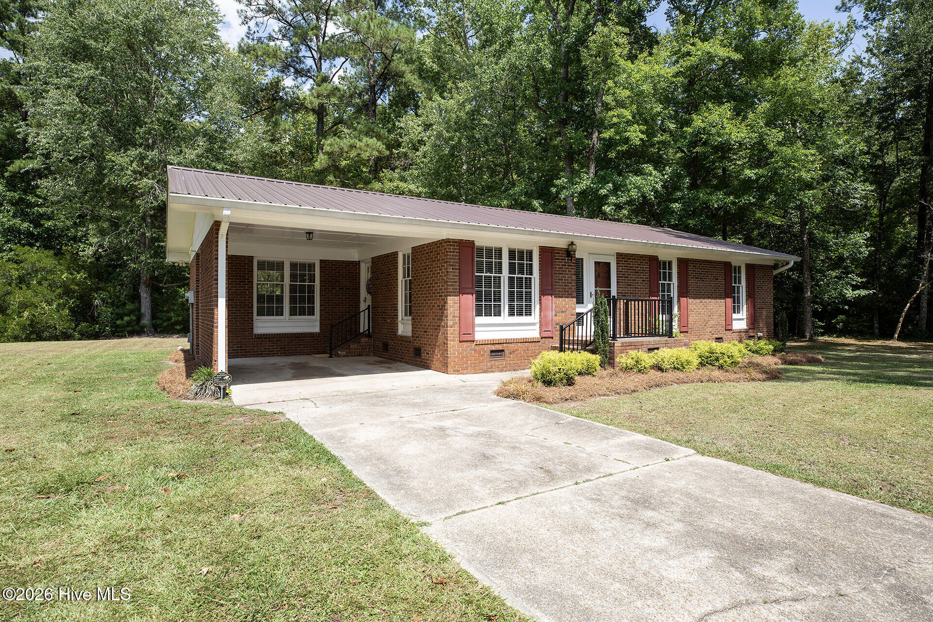 182 Crabapple Lane — photo