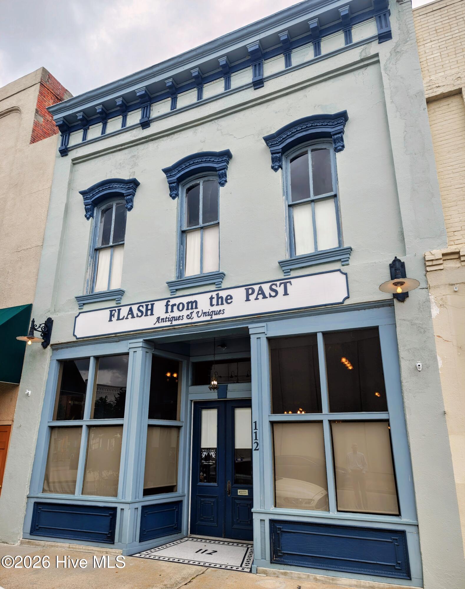 112 E Main Street — photo