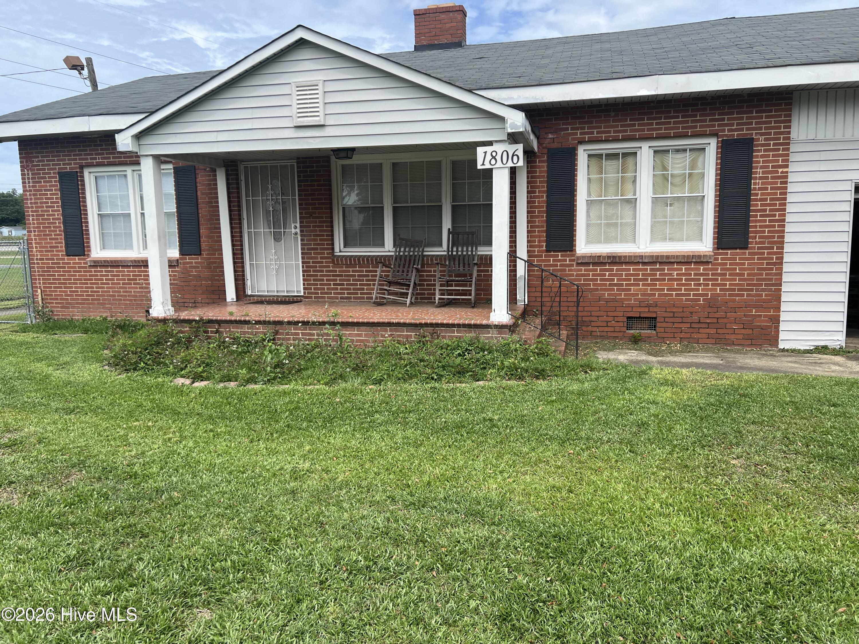 1806 Wilkinson Circle — photo