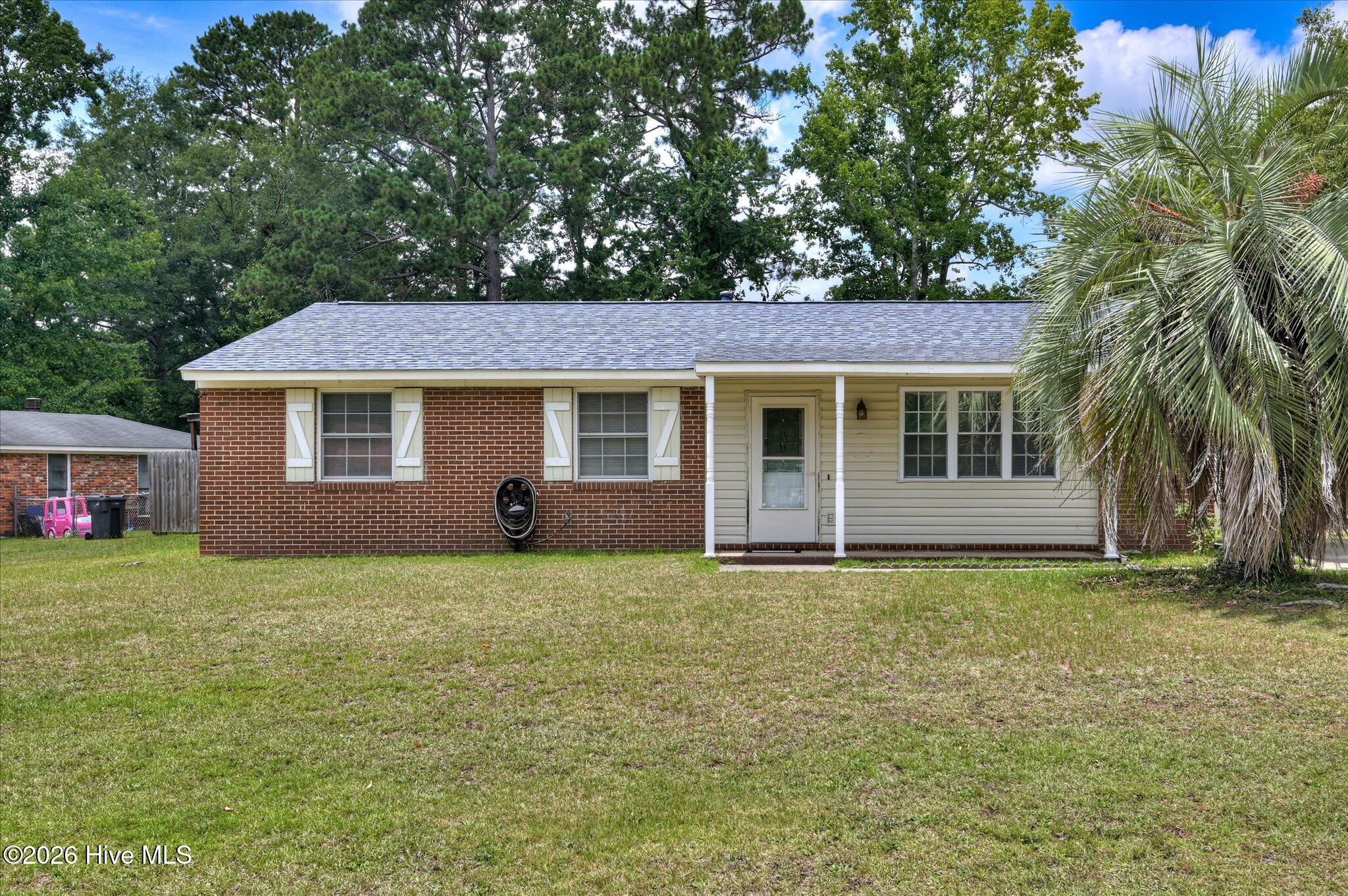 2205 Baxter Court — photo