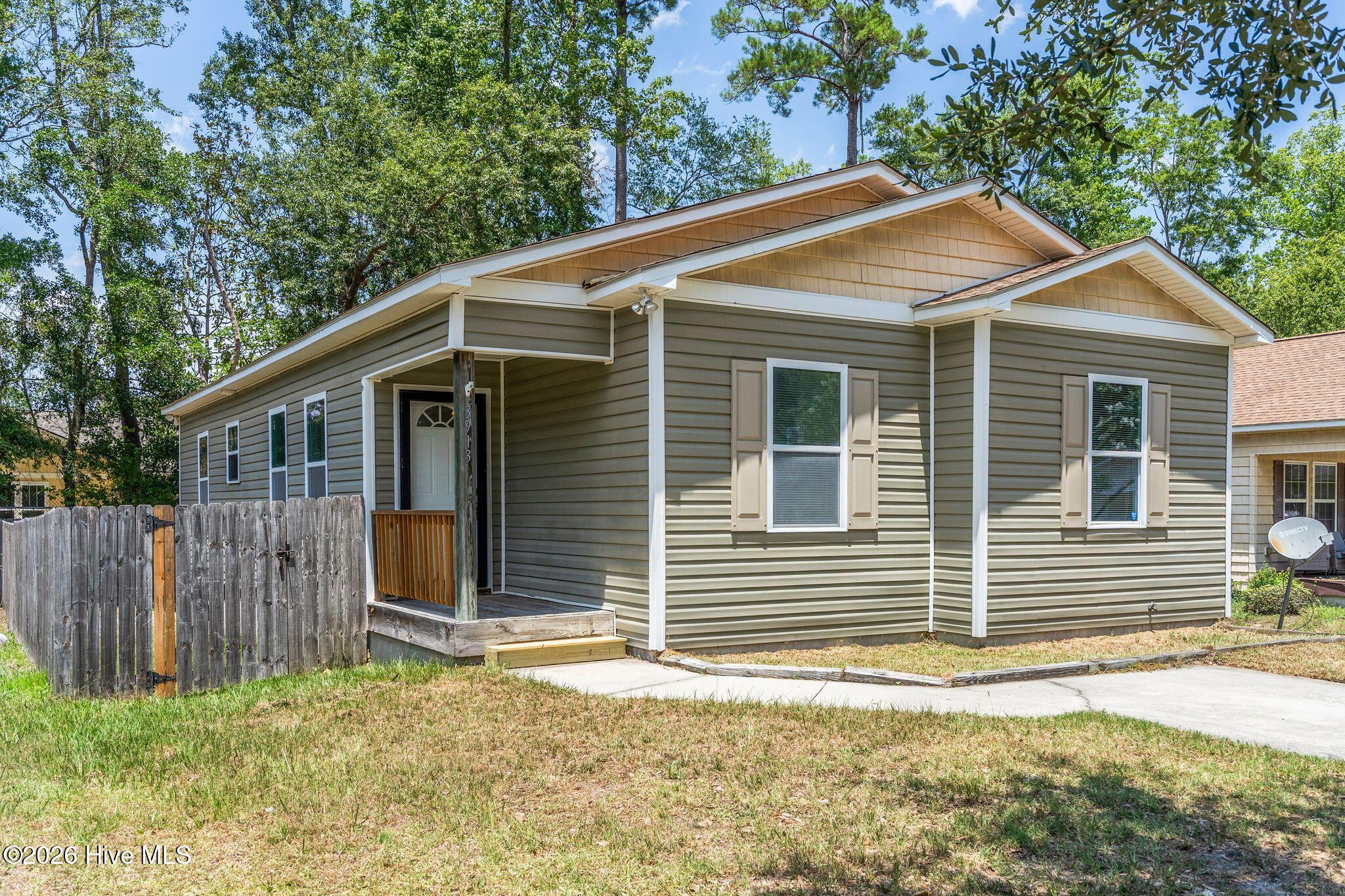 3913 Prices Lane — photo