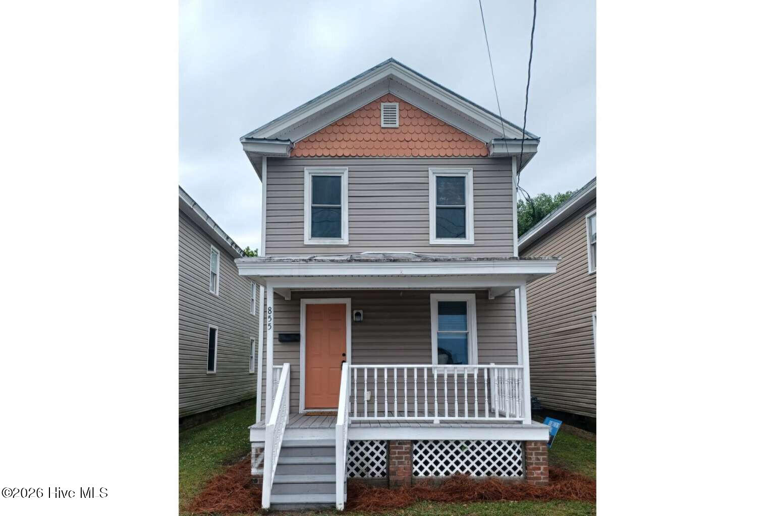 855 Pasteur Street — photo
