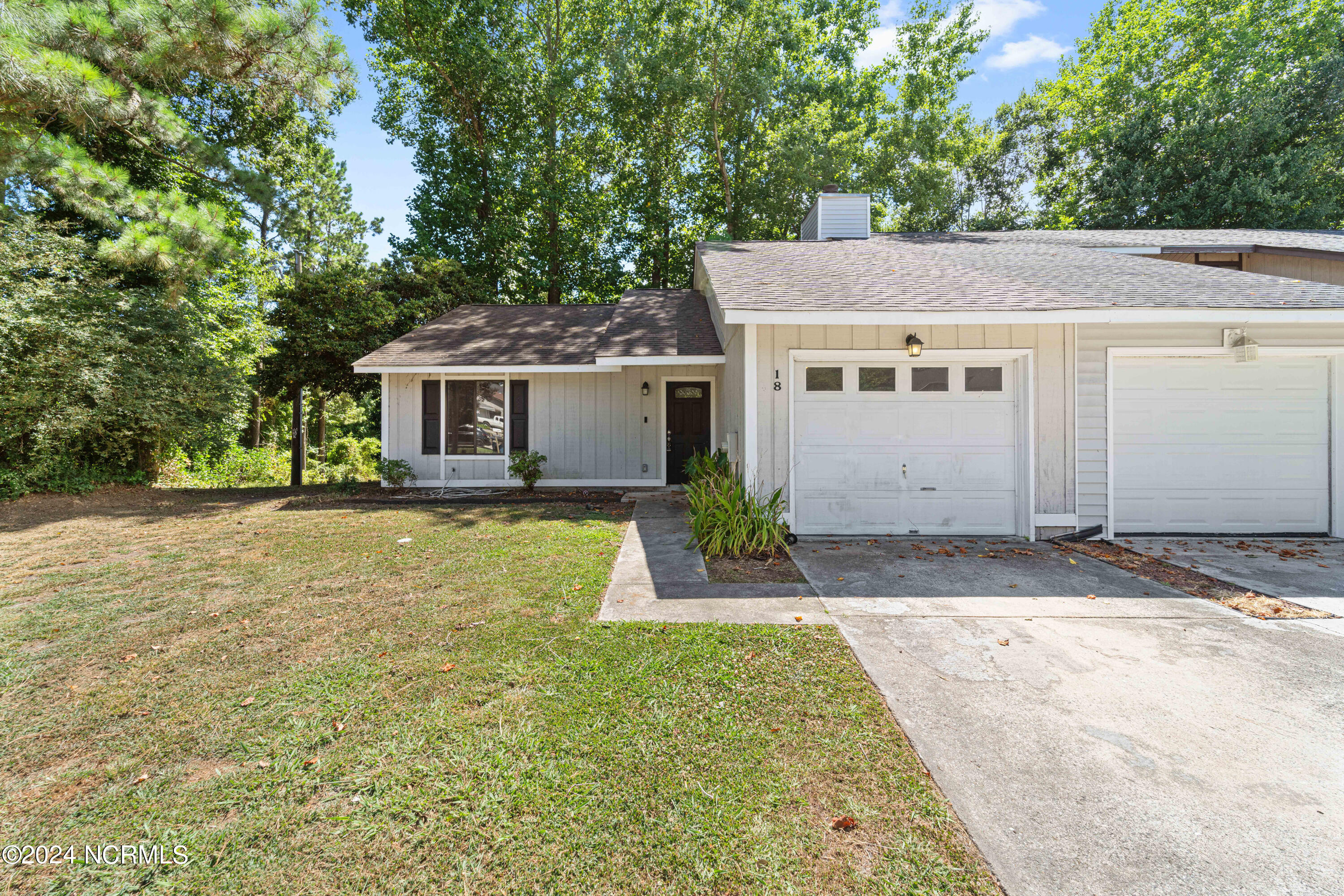 18 S Onsville Place — photo