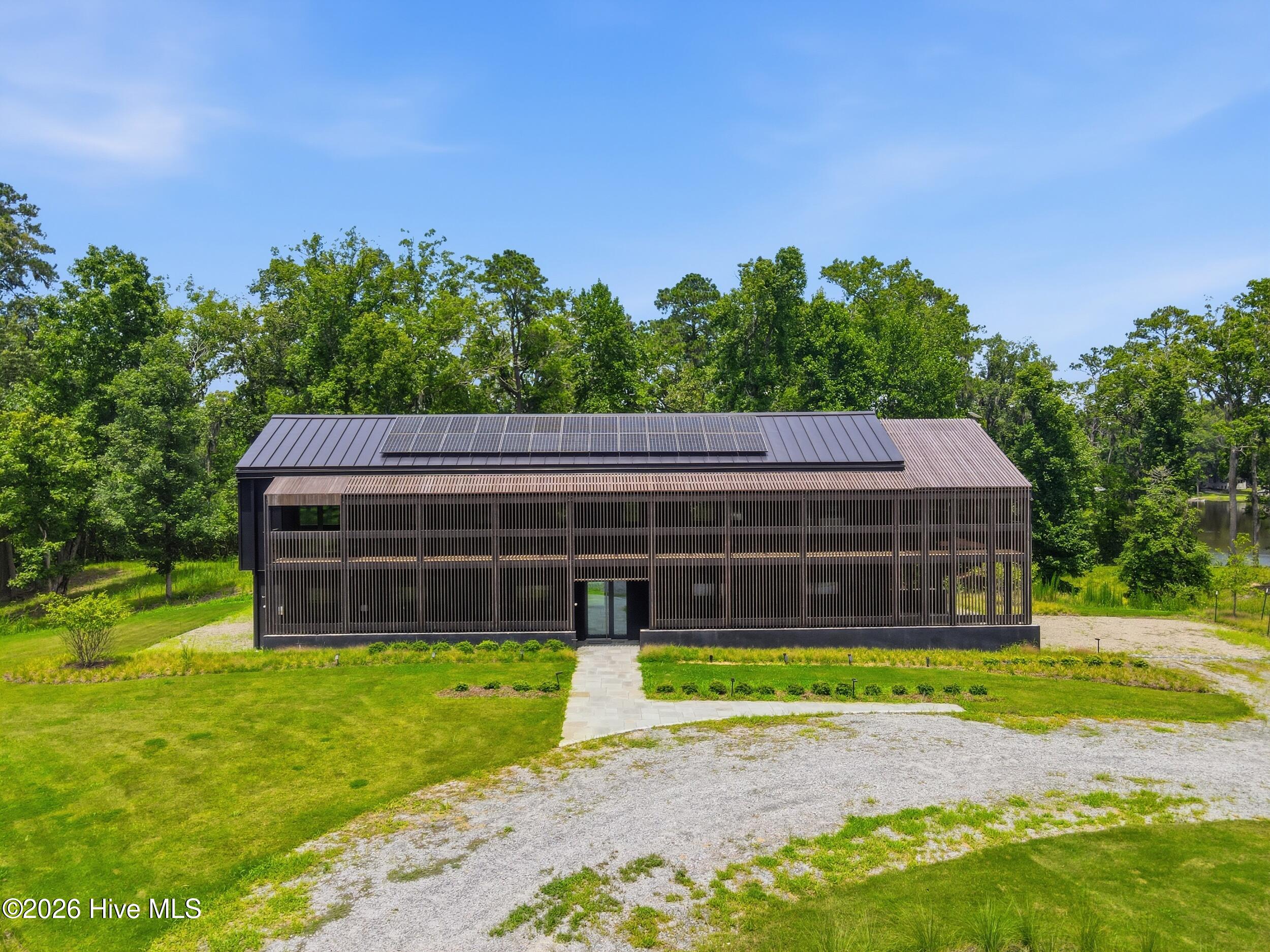 4725 Creeks Junction Road — photo