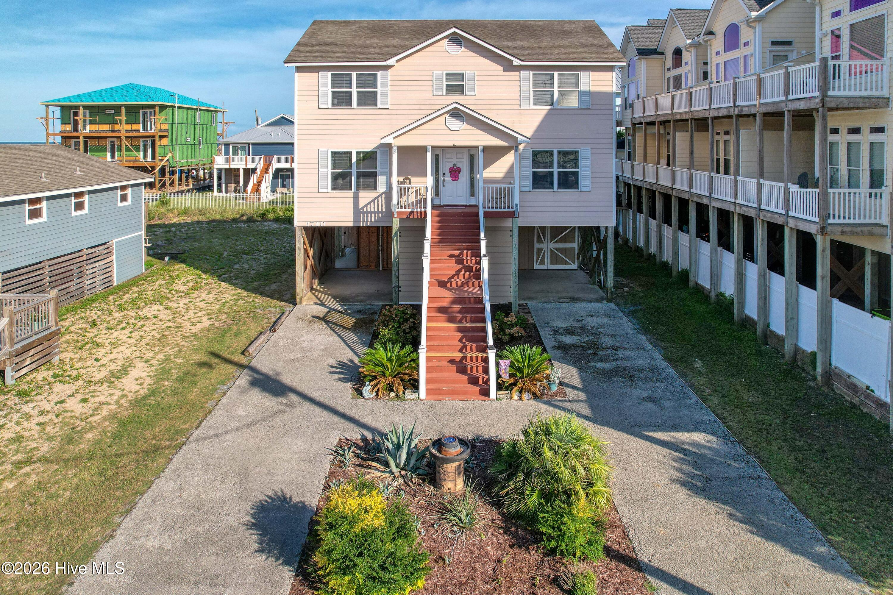 1710 N New River Drive — photo