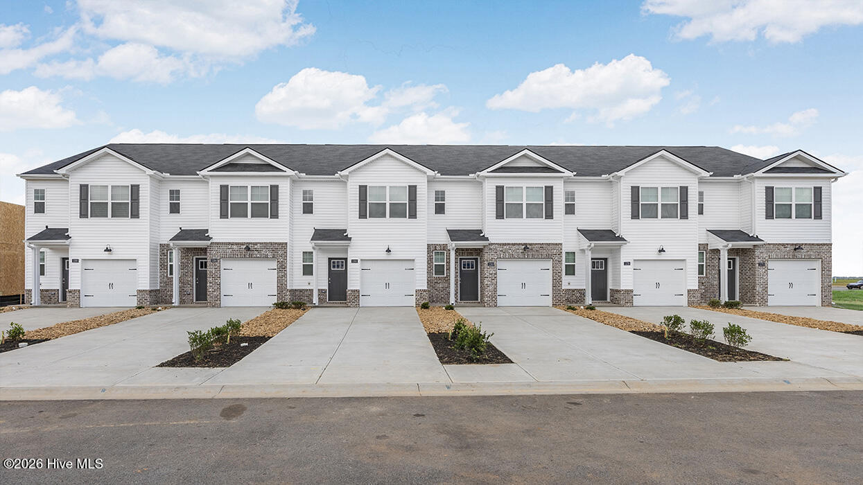 1296 Bent Water Circle — photo