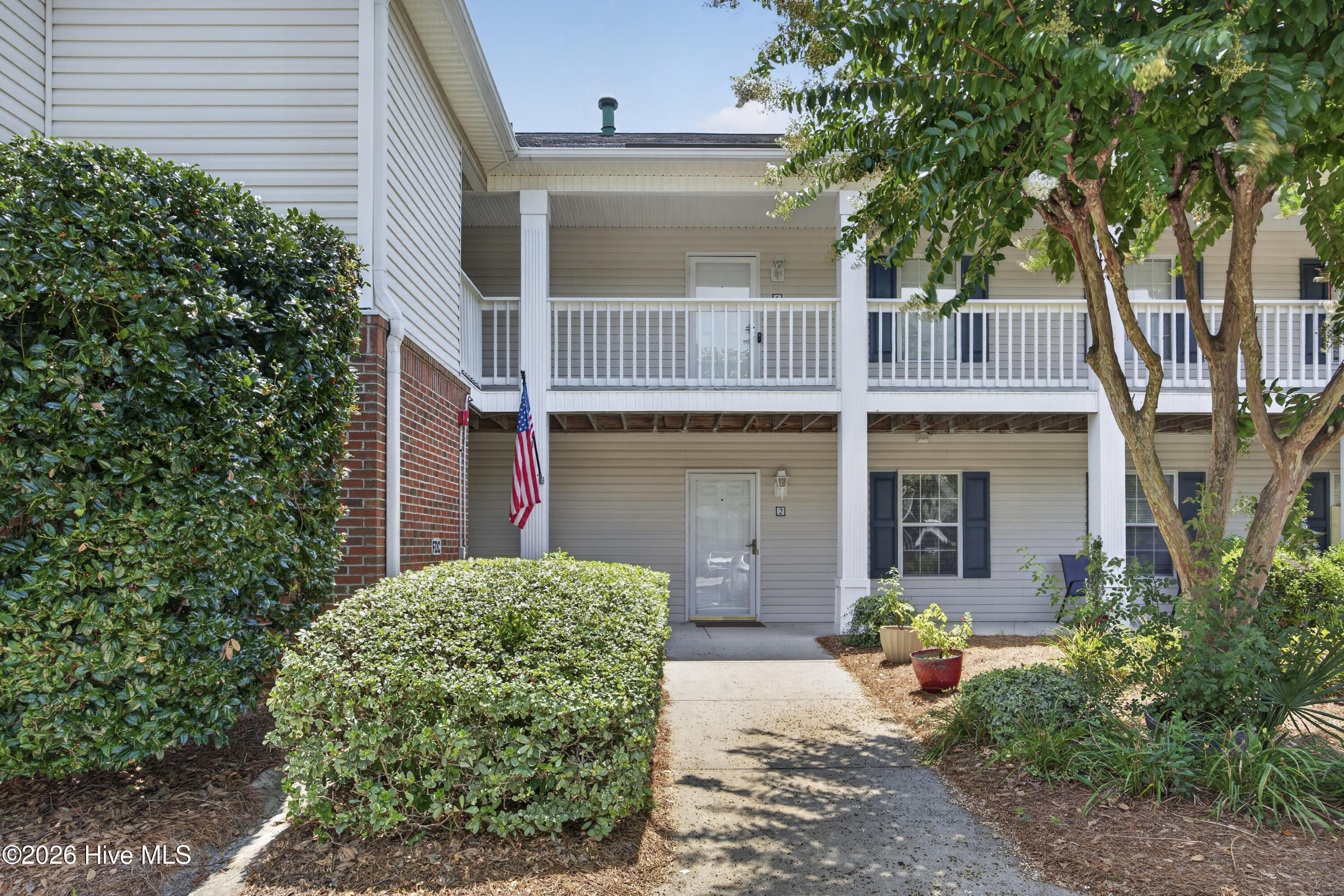 1402 Willoughby Park Court Unit 2 — photo