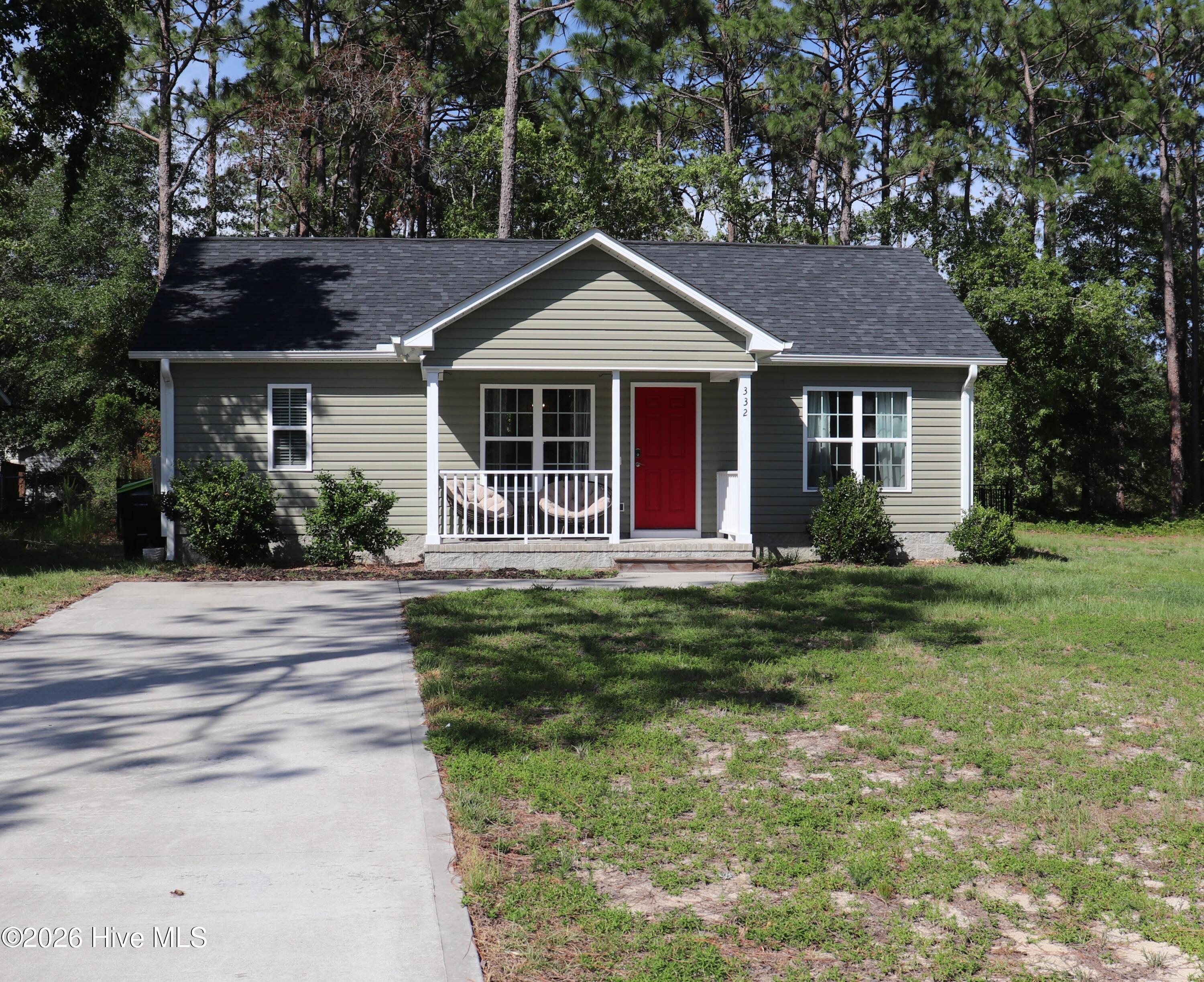 332 Holly Drive — photo