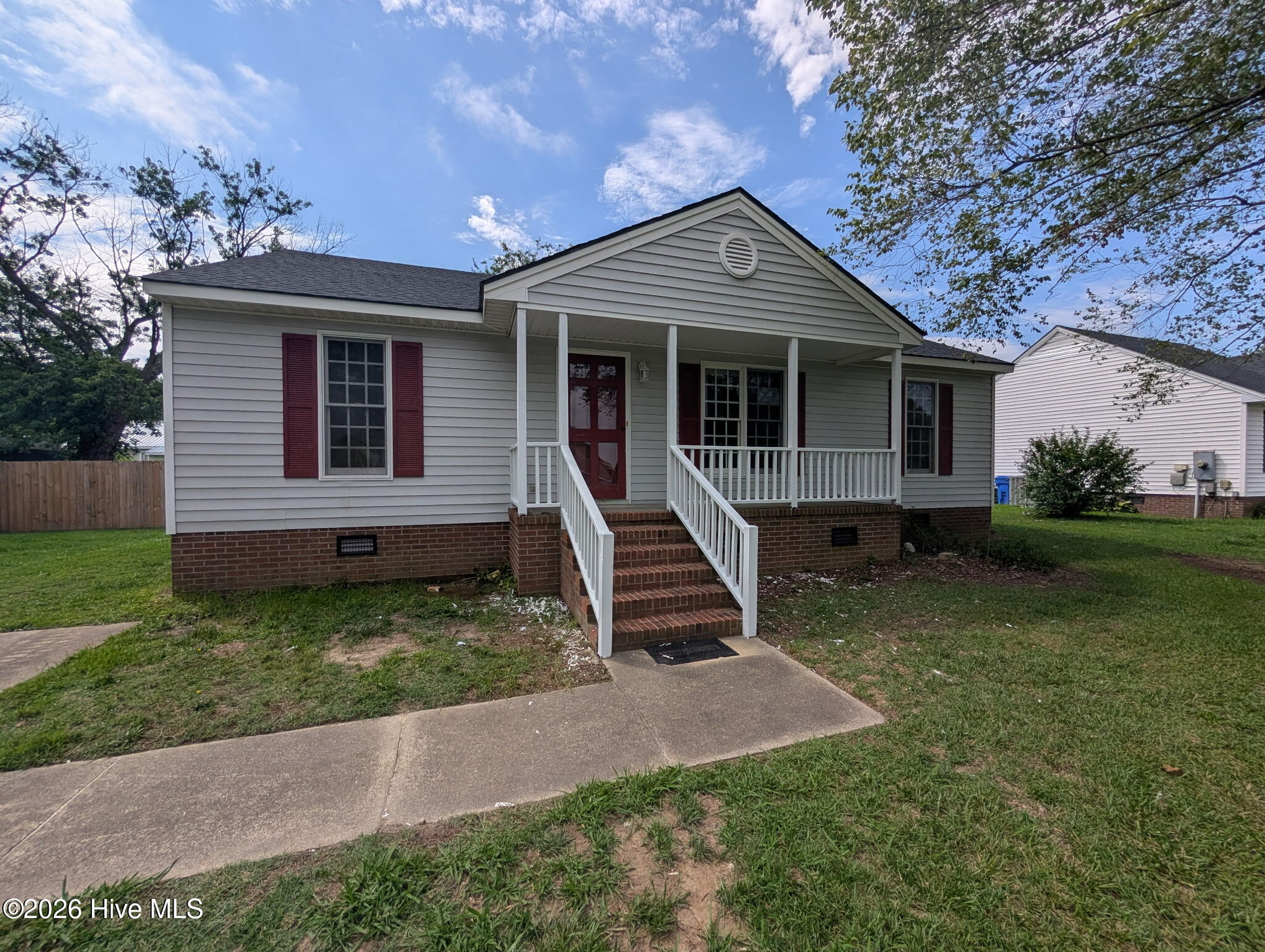 2302 Fitch Drive E — photo