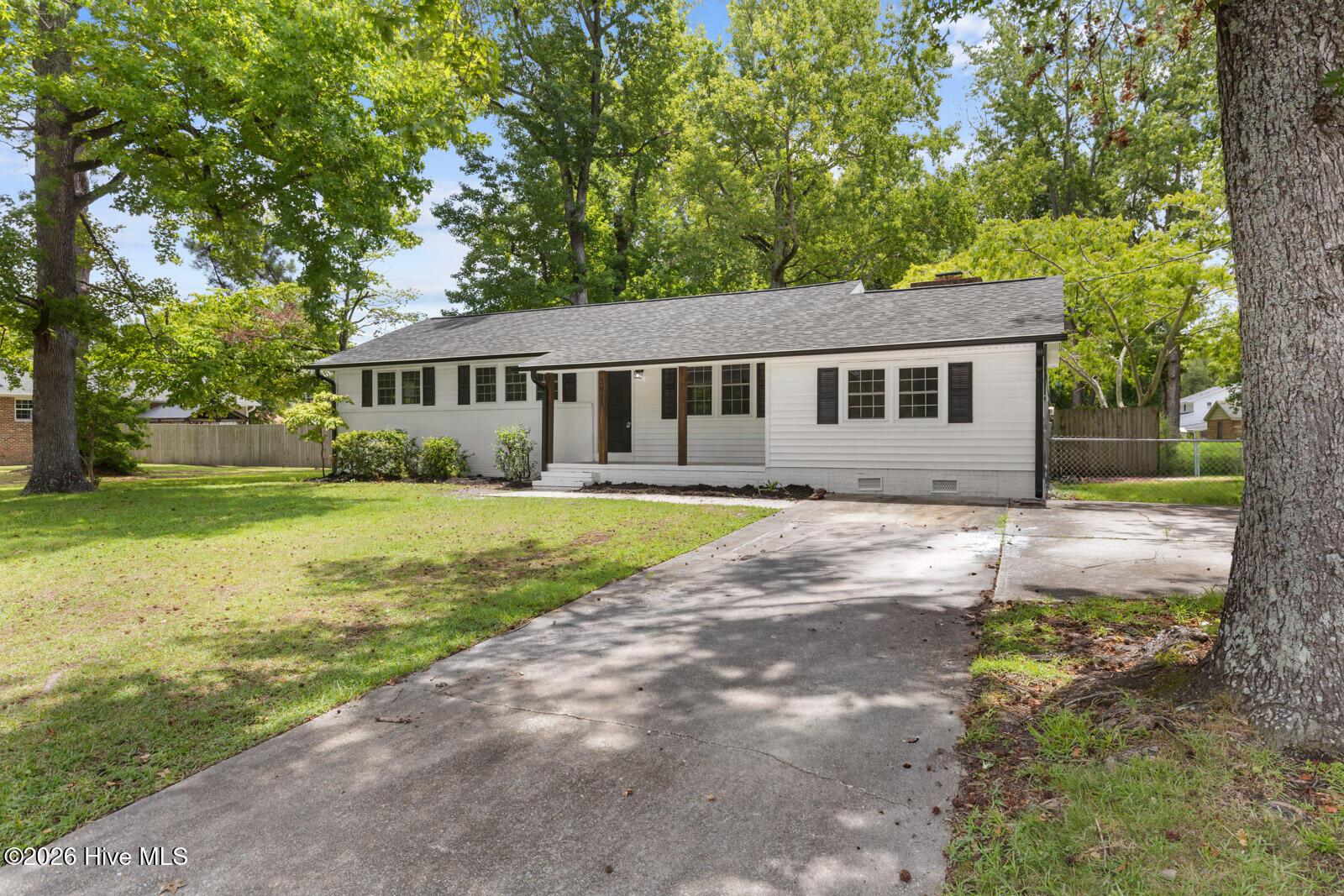 2915 Northwoods Drive — photo